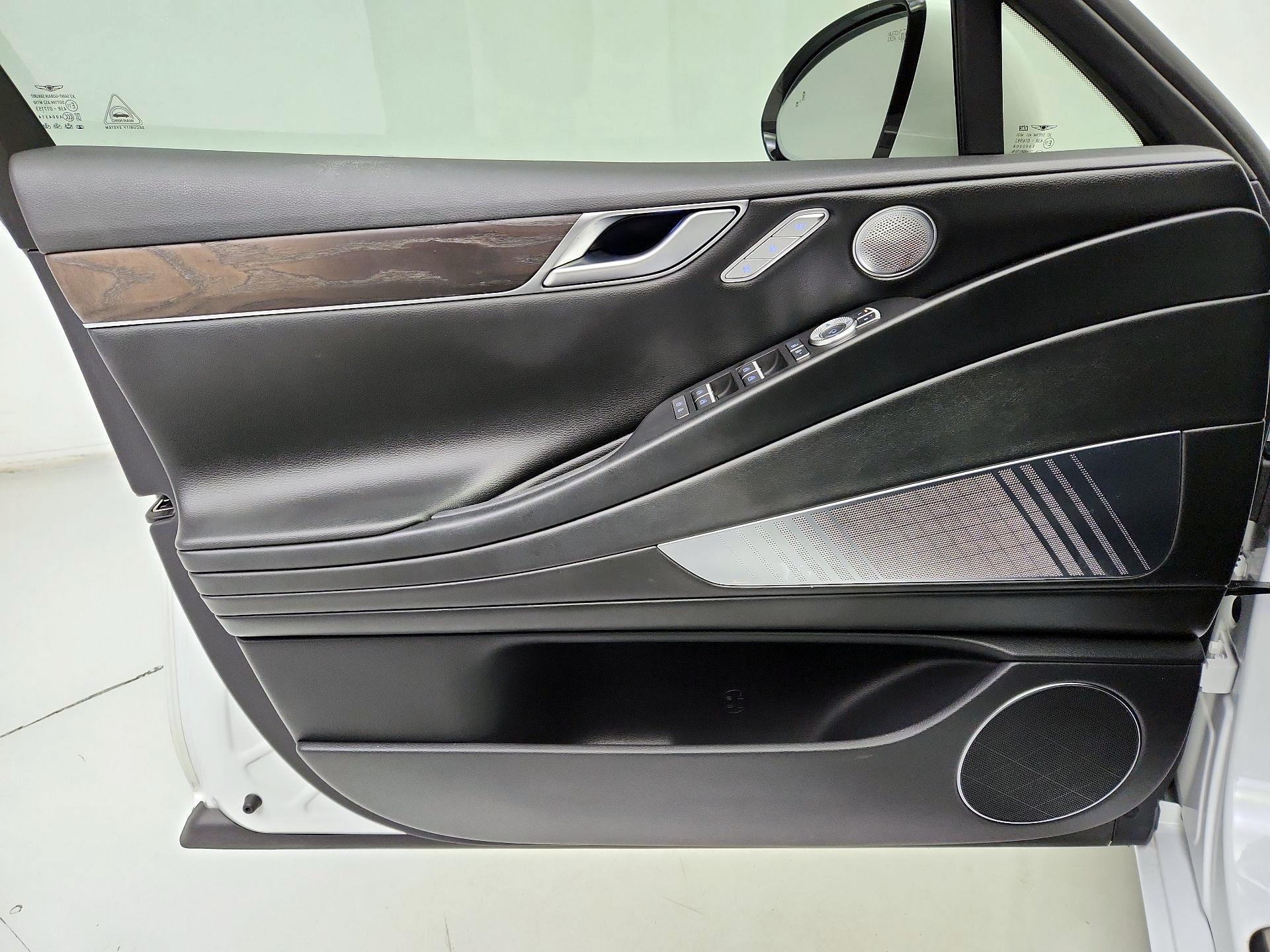 Thumbnail: 2021 Genesis G80 - 12