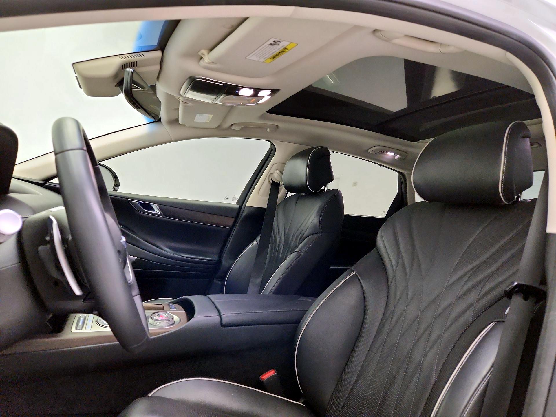 Thumbnail: 2021 Genesis G80 - 20