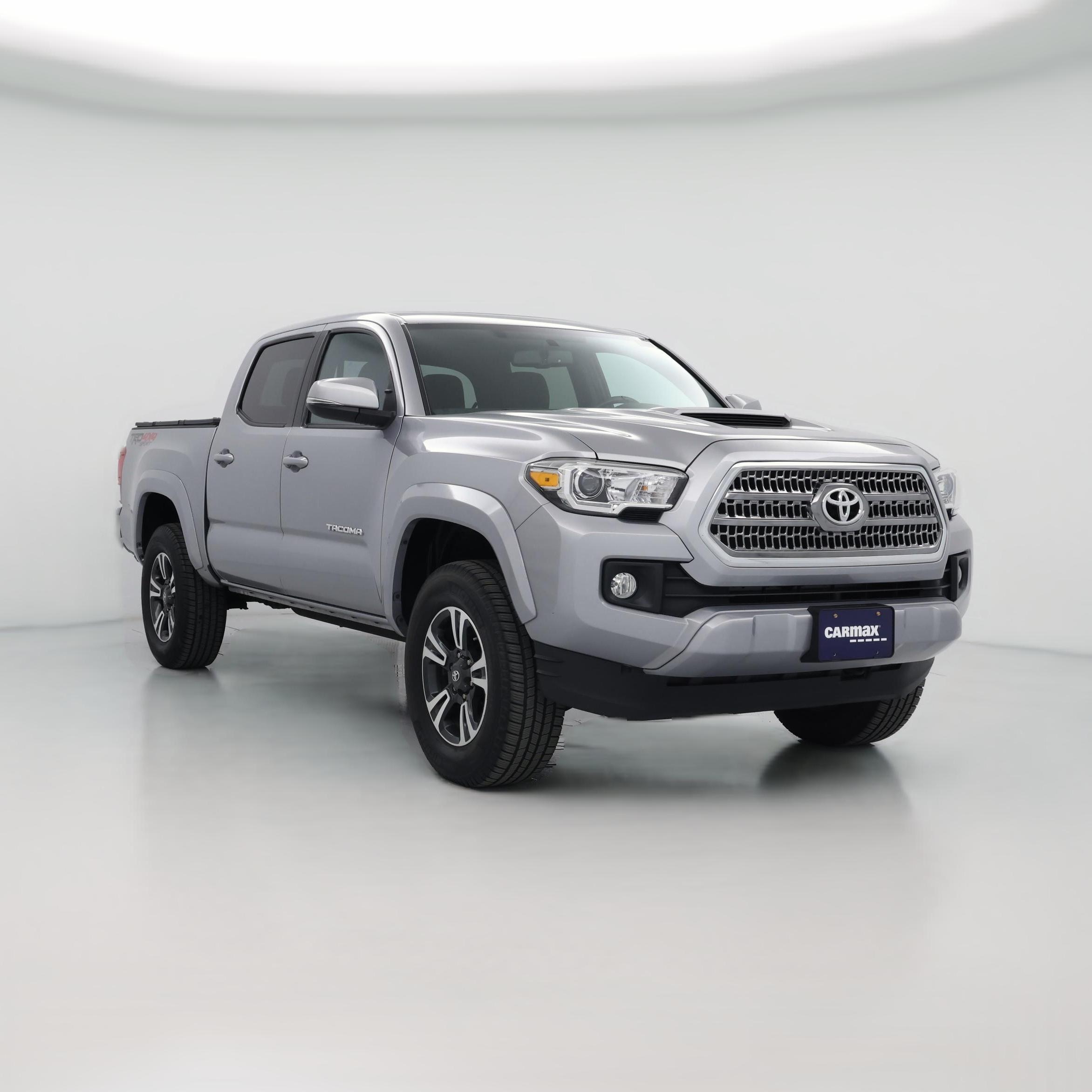 Thumbnail: 2016 Toyota Tacoma - 1