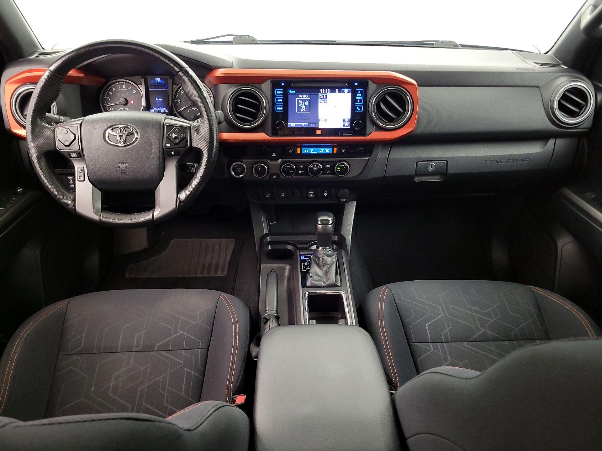 Thumbnail: 2016 Toyota Tacoma - 9