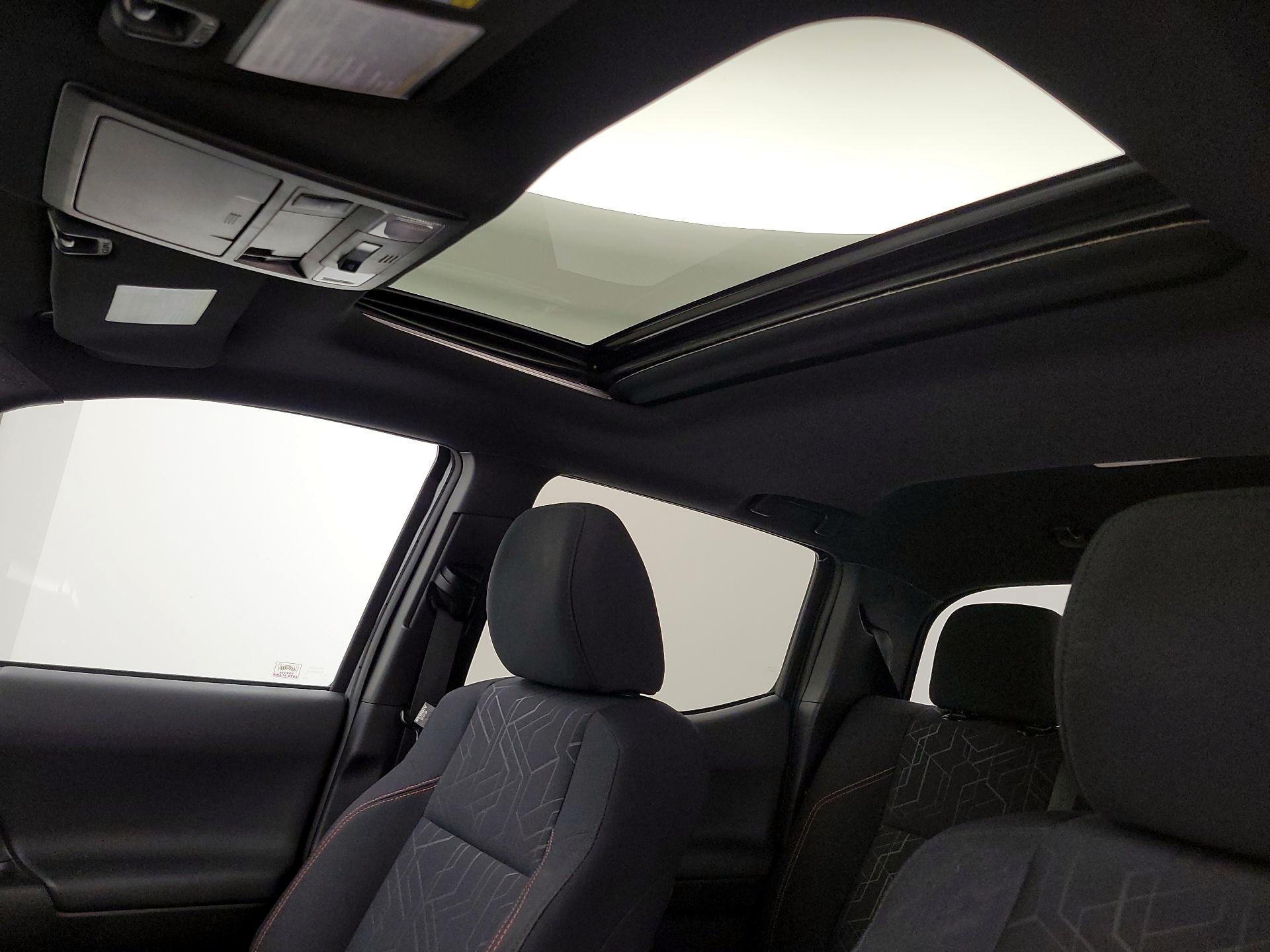 Thumbnail: 2016 Toyota Tacoma - 20