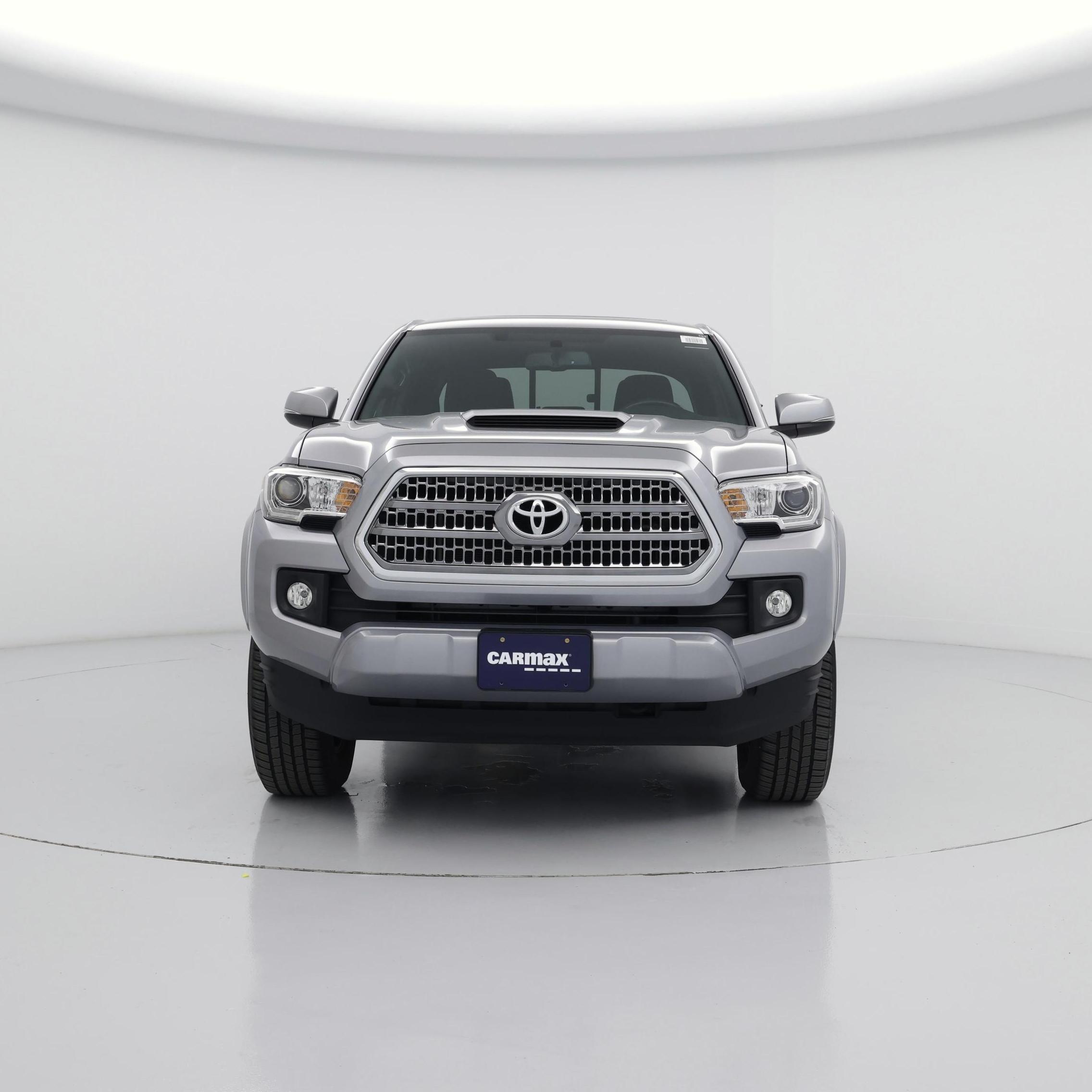 Thumbnail: 2016 Toyota Tacoma - 5