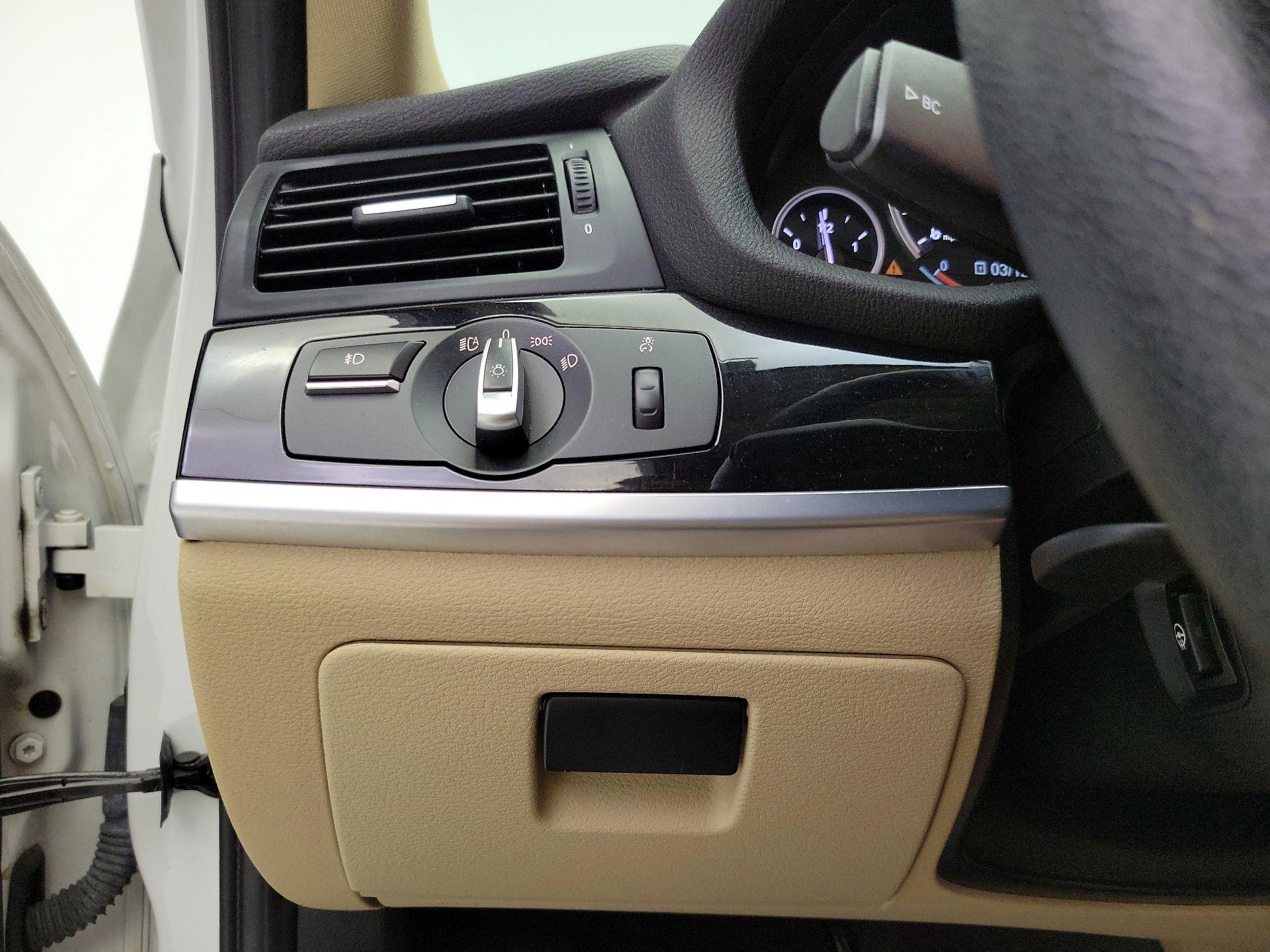 Thumbnail: 2016 BMW X3 - 13