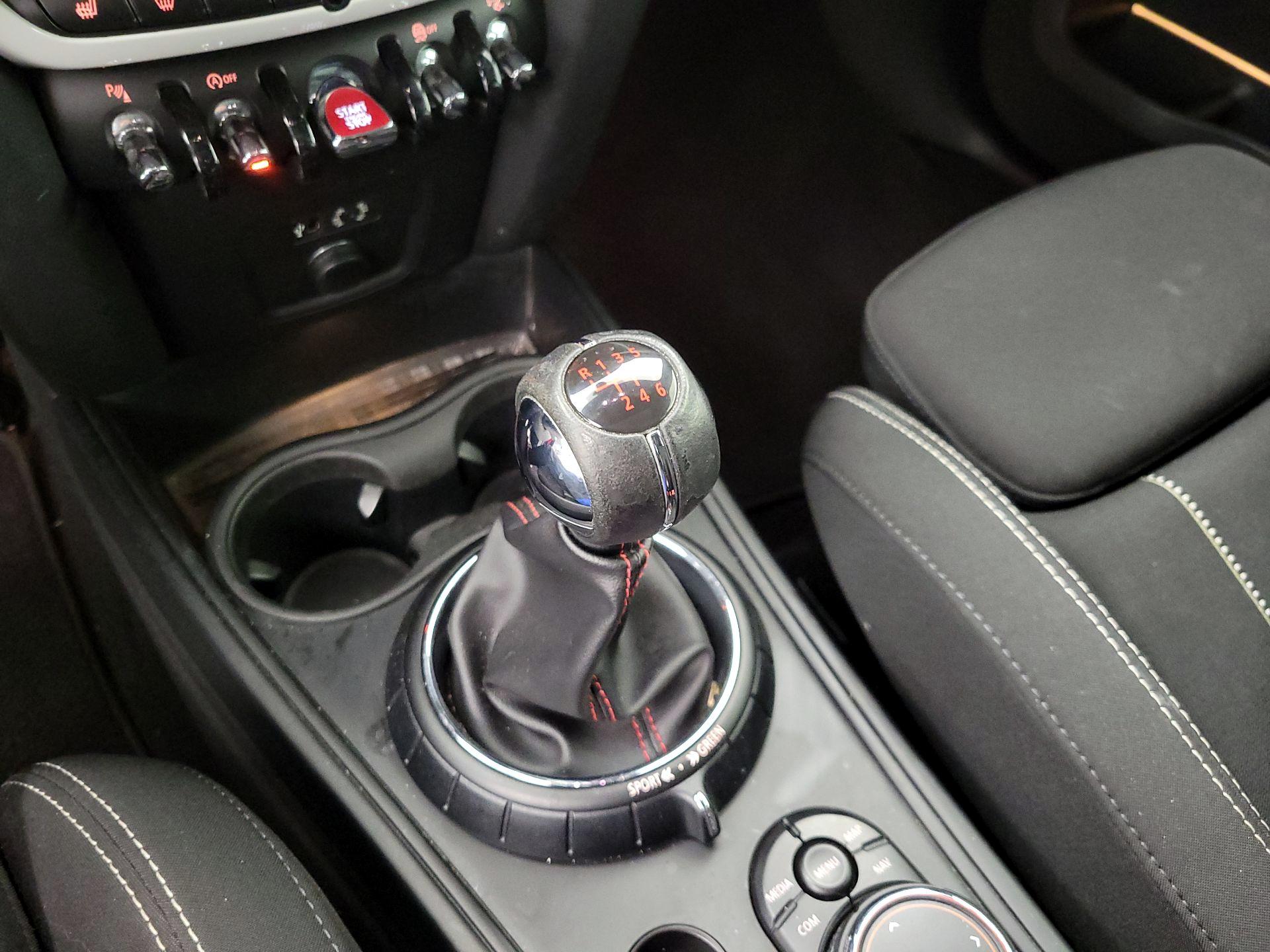 Thumbnail: 2017 MINI Cooper Countryman - 18