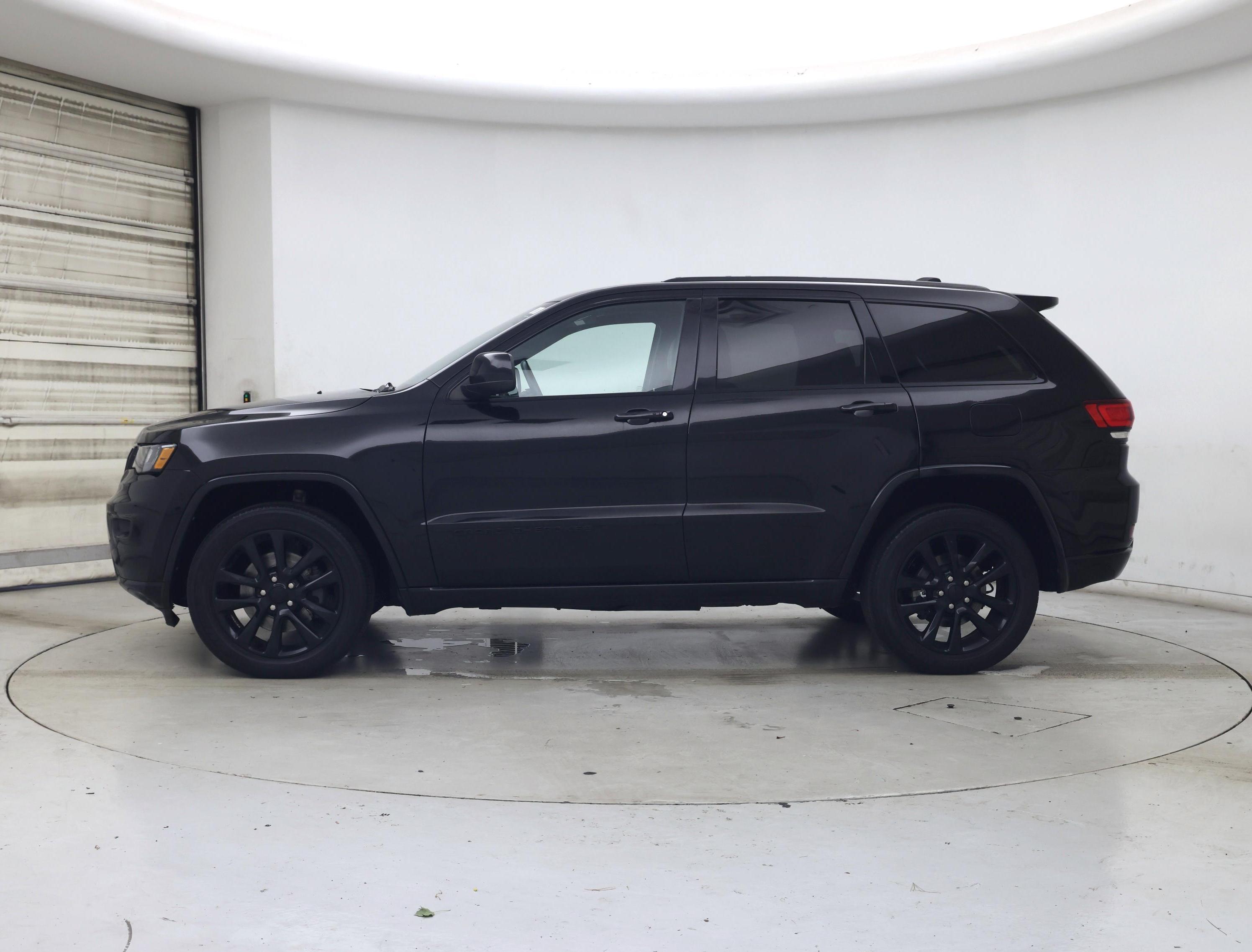 Thumbnail: 2021 Jeep Grand Cherokee - 3
