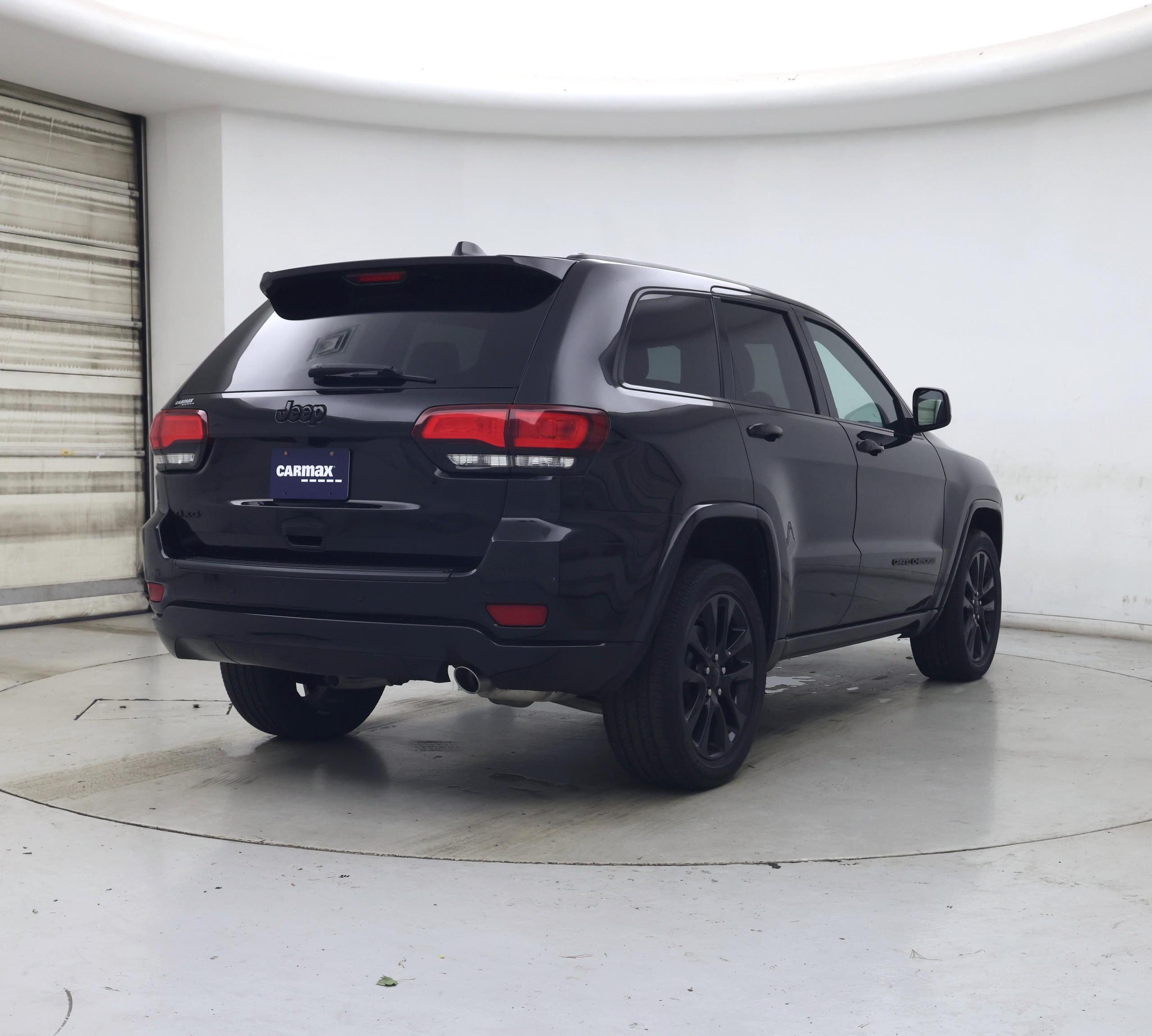 Thumbnail: 2021 Jeep Grand Cherokee - 8