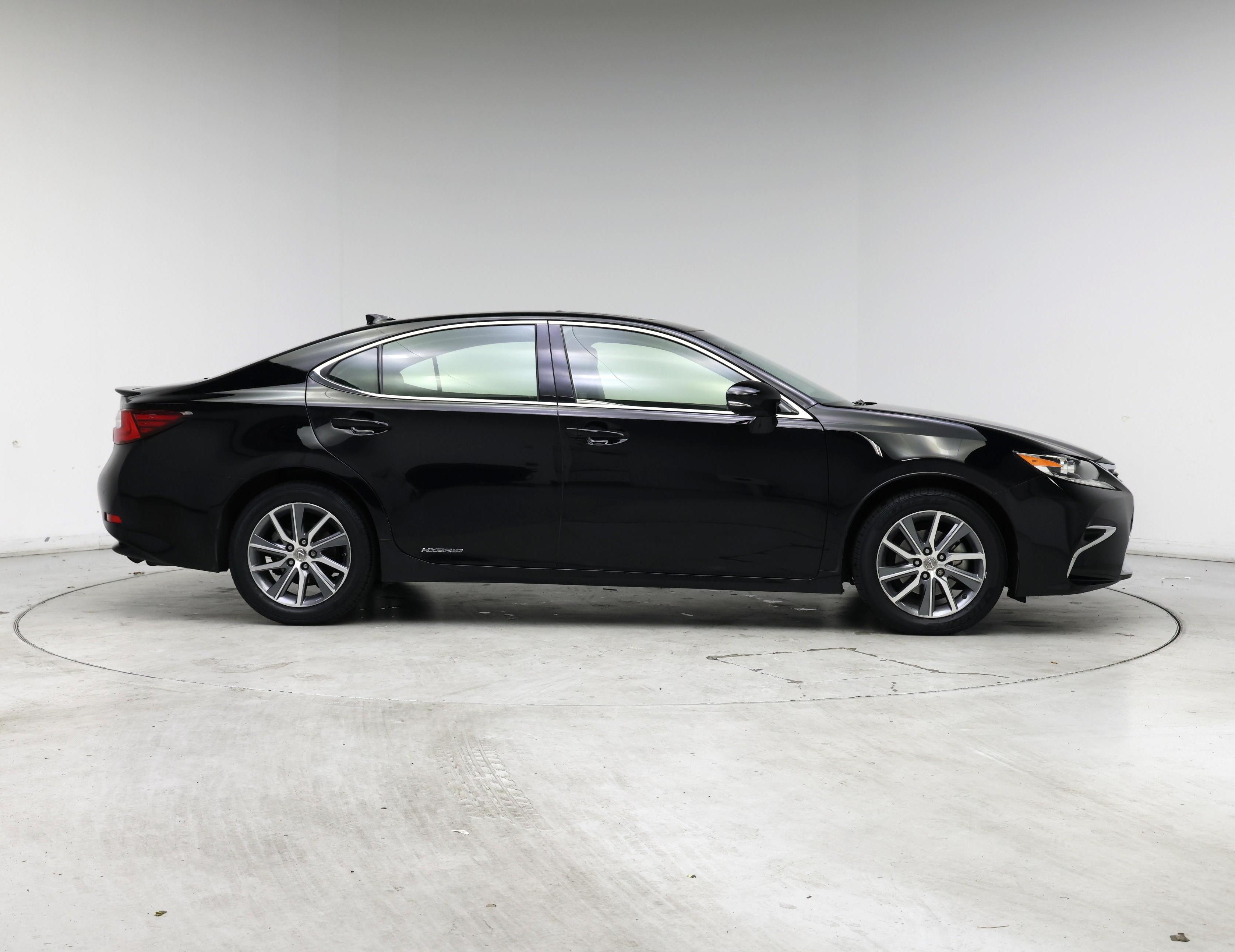Thumbnail: 2016 Lexus ES - 7