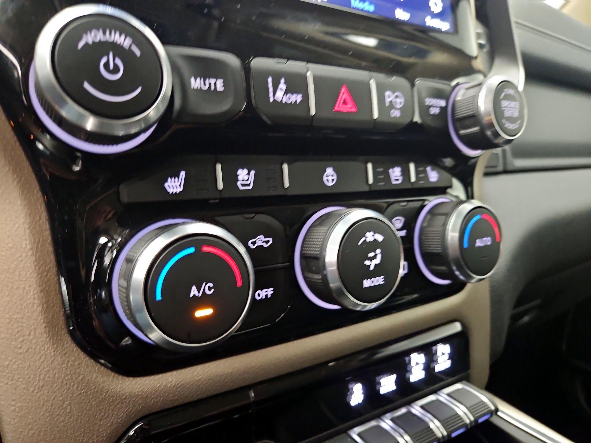 Thumbnail: 2020 RAM 1500 - 17