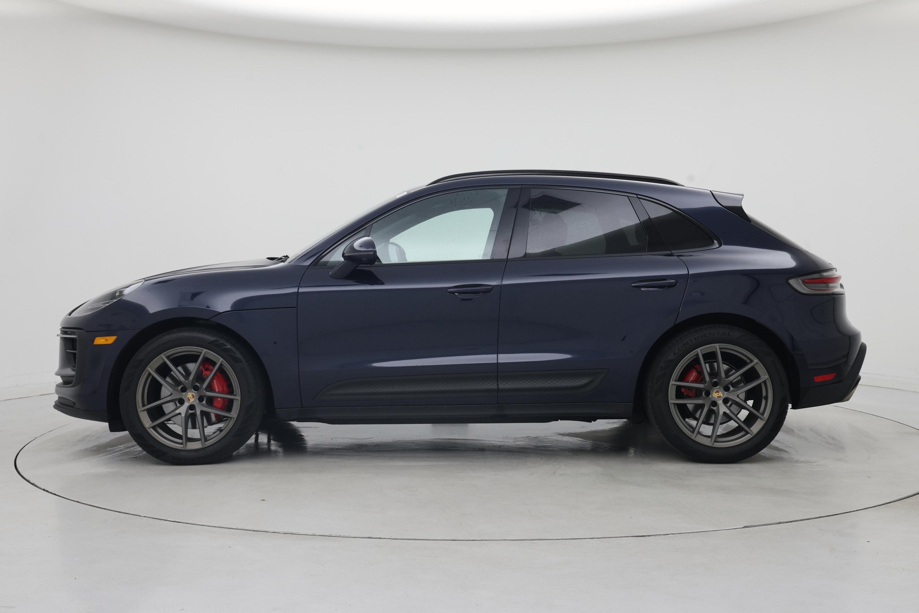 Thumbnail: 2022 Porsche Macan - 3