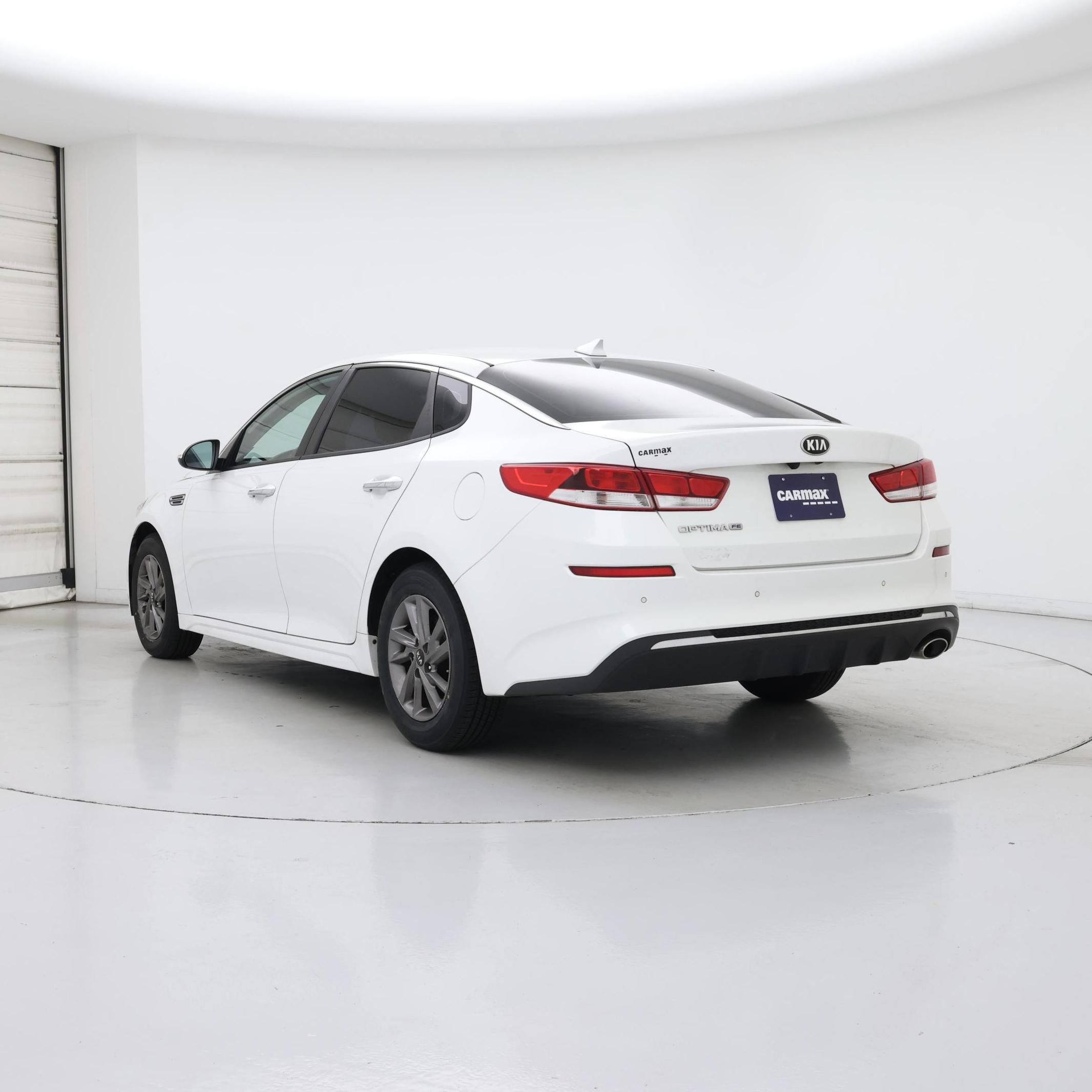 Thumbnail: 2020 Kia Optima - 2