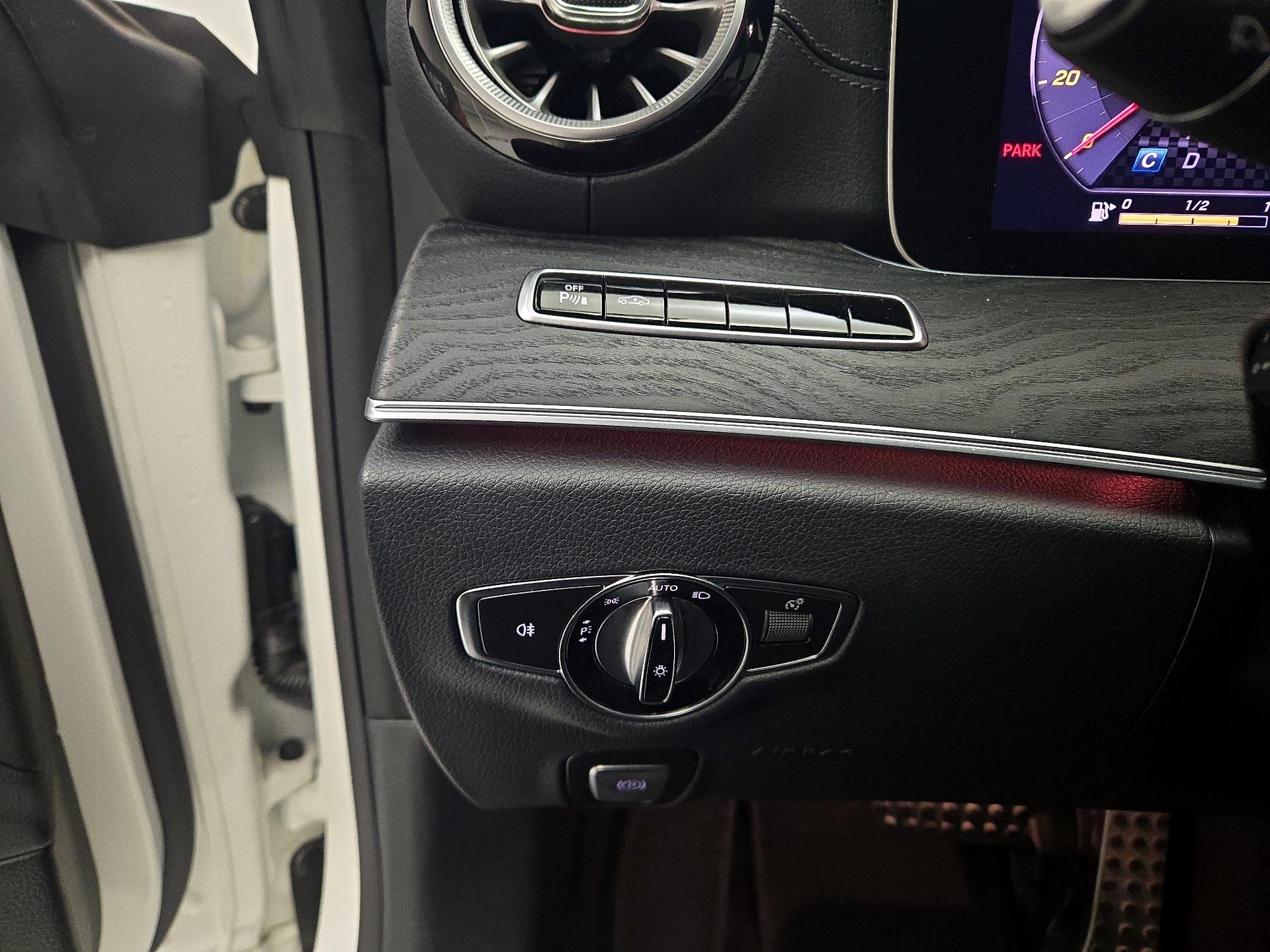 Thumbnail: 2019 Mercedes-Benz E-Class - 13