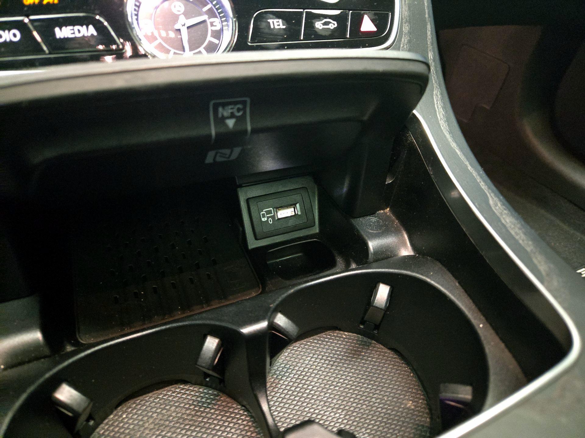 Thumbnail: 2019 Mercedes-Benz E-Class - 19