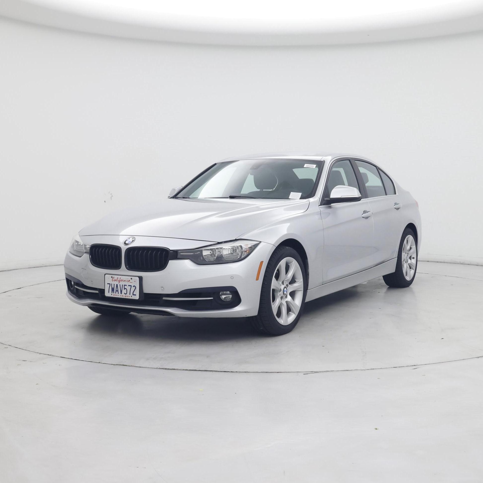 Thumbnail: 2017 BMW 3 Series - 4