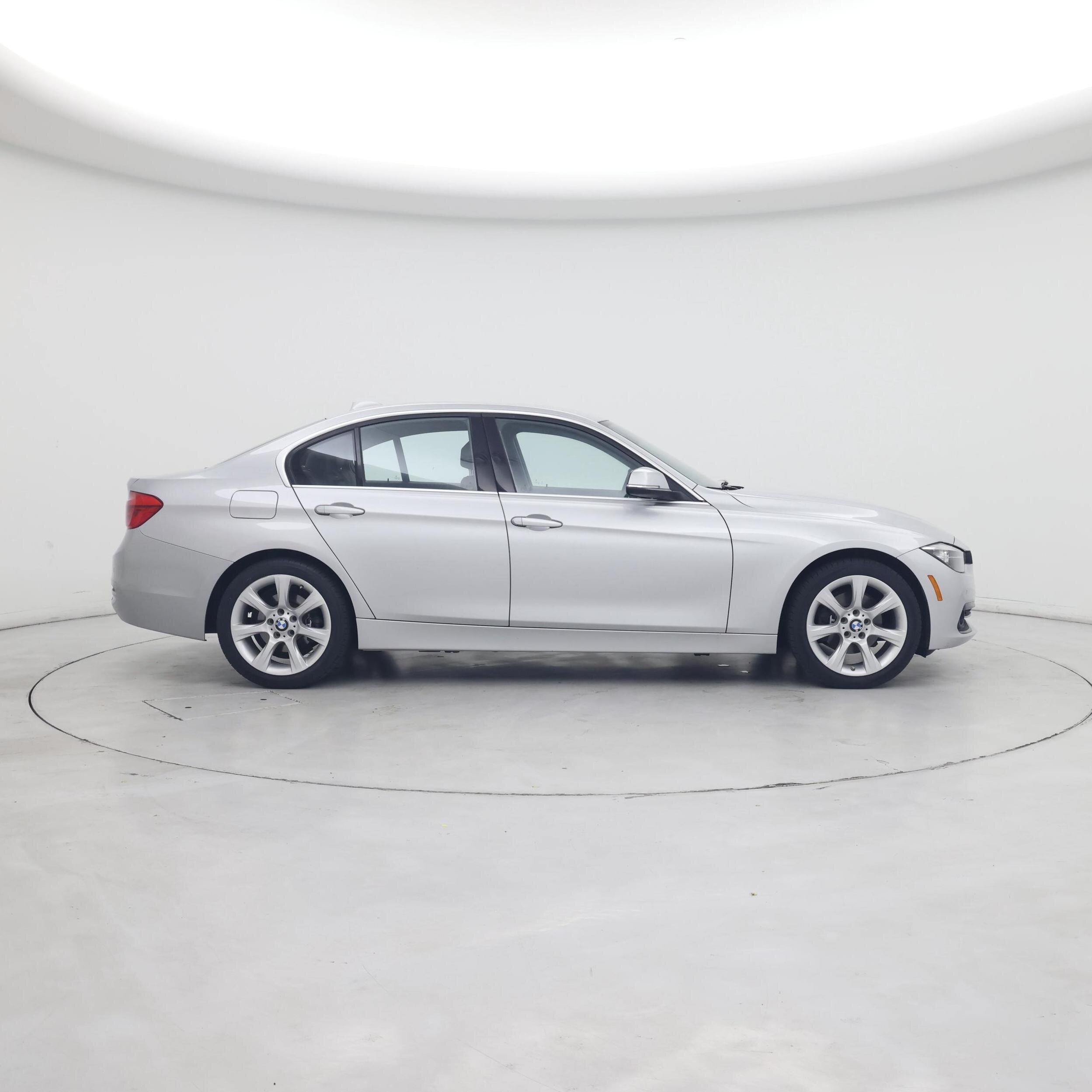 Thumbnail: 2017 BMW 3 Series - 7