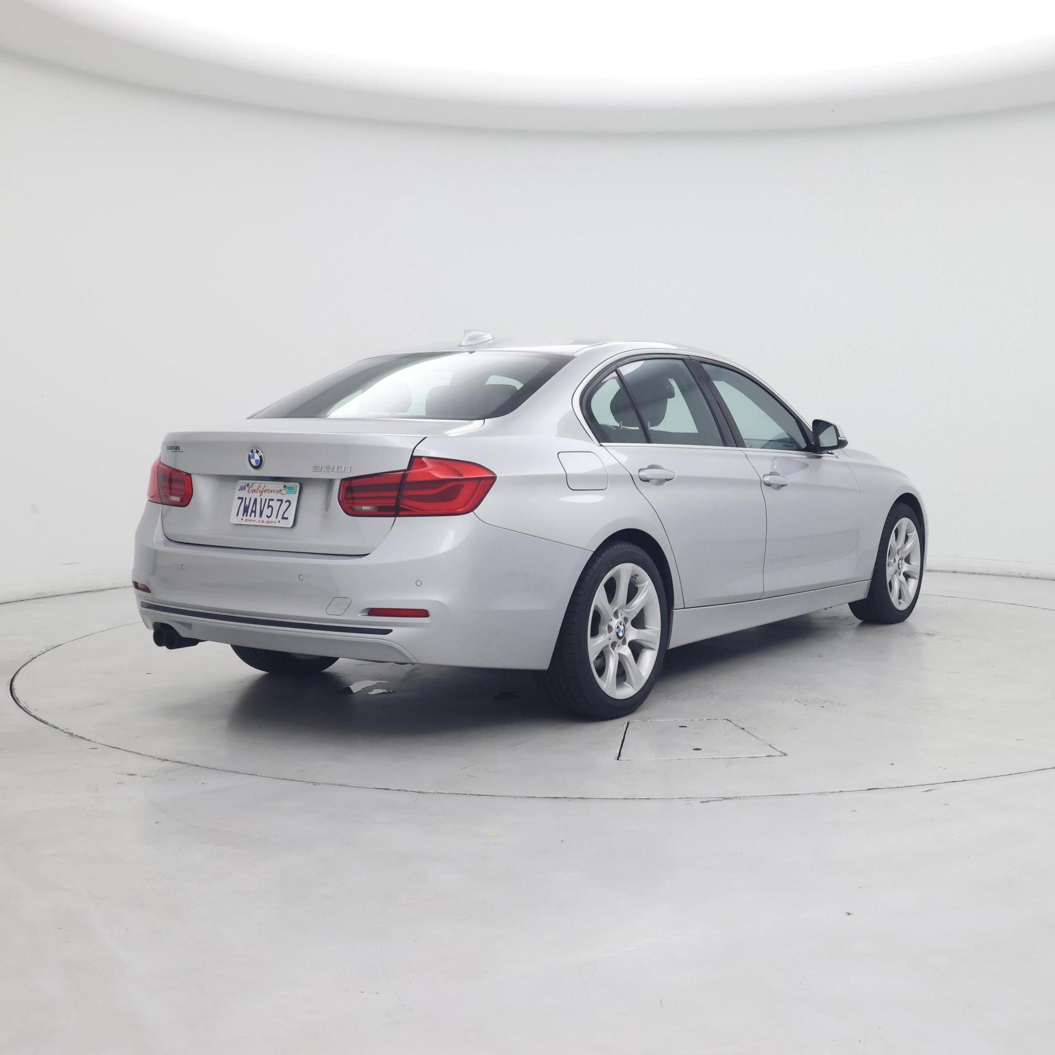 Thumbnail: 2017 BMW 3 Series - 8