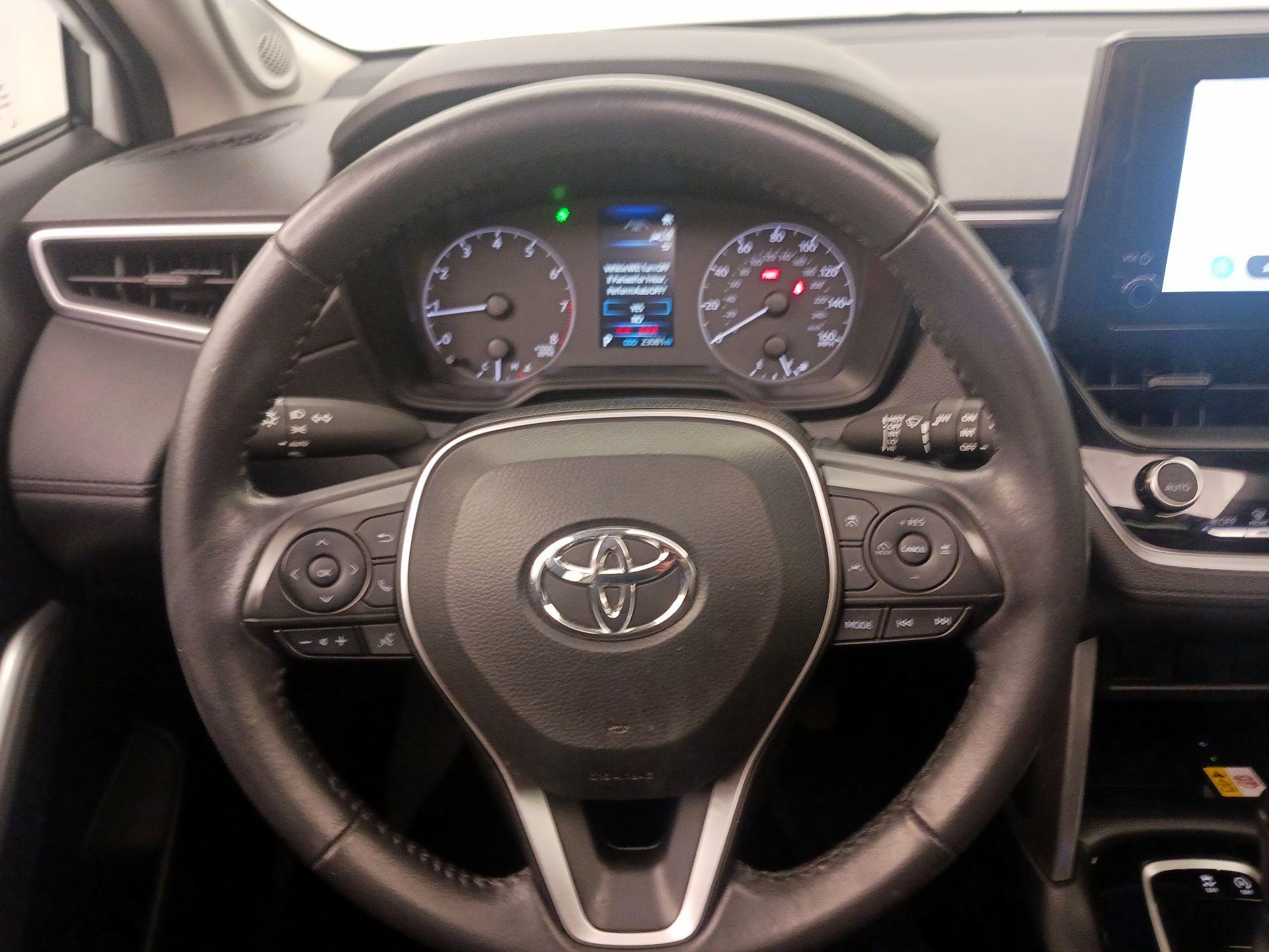 Thumbnail: 2023 Toyota Corolla Cross - 10