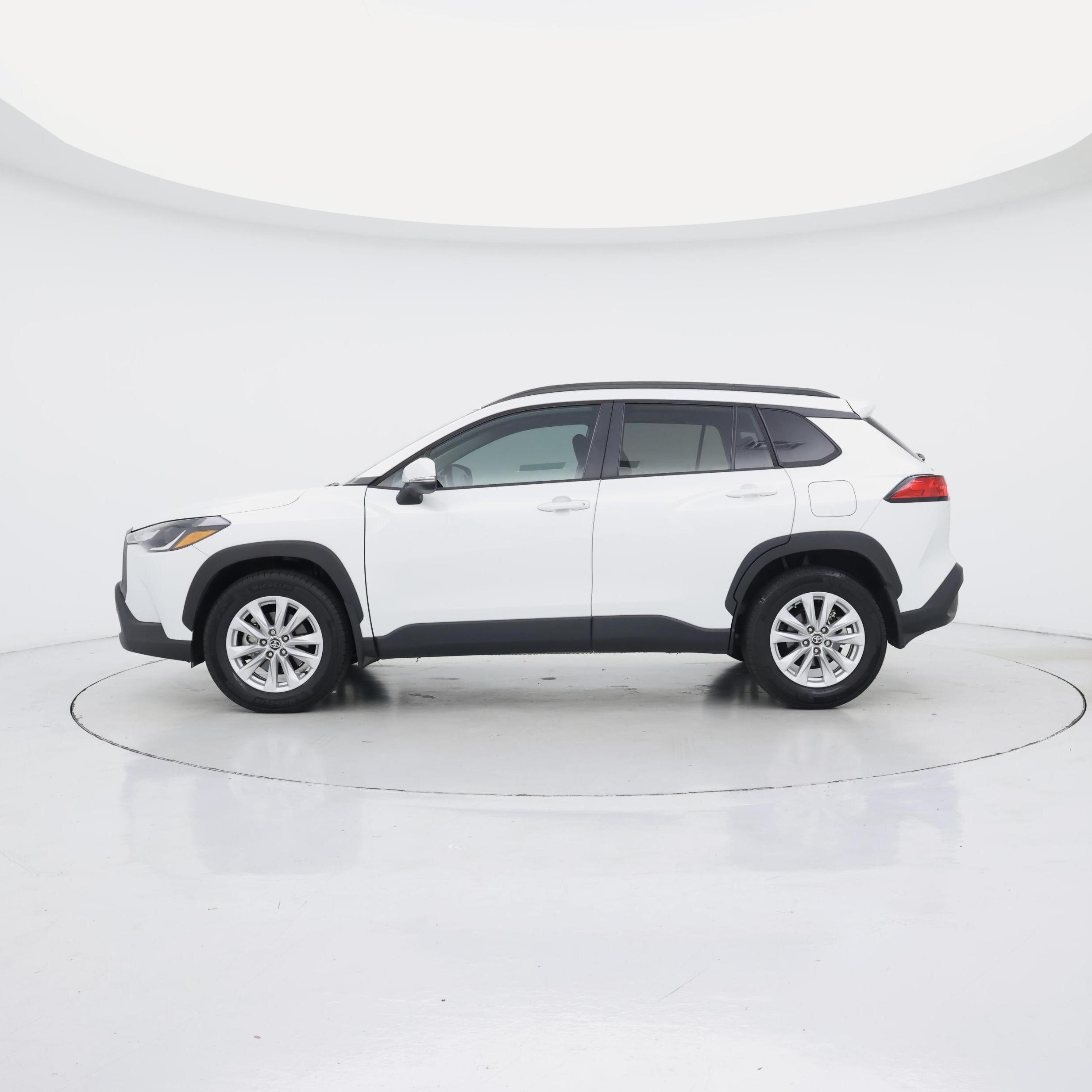 Thumbnail: 2023 Toyota Corolla Cross - 3
