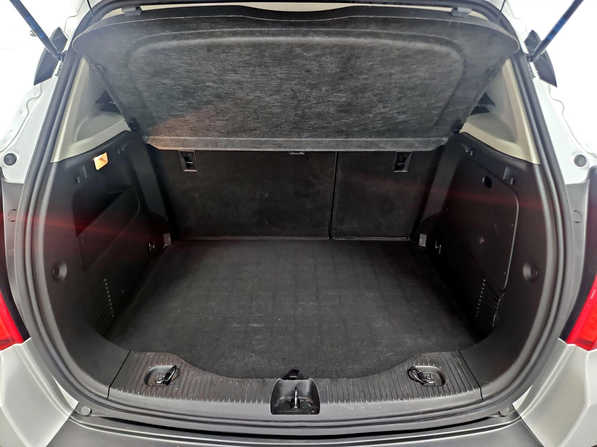 Thumbnail: 2016 Buick Encore - 20