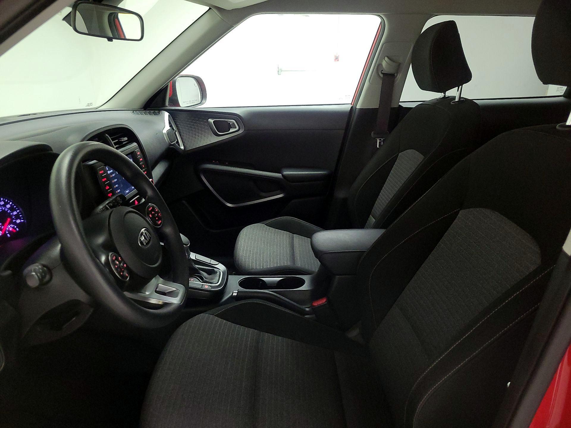 Thumbnail: 2020 Kia Soul - 11