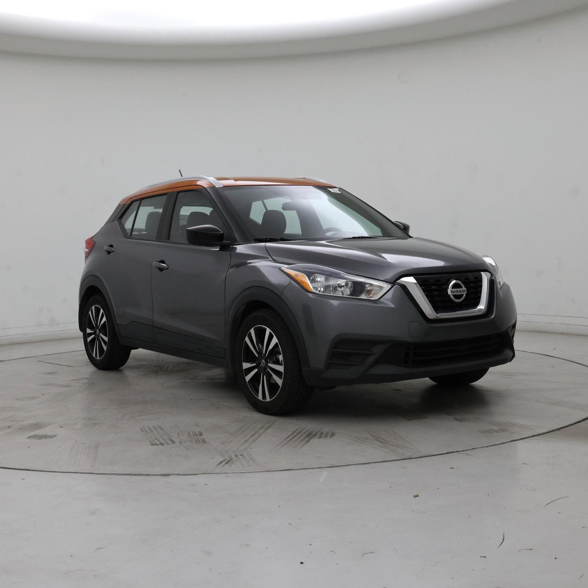 Silver 2019 Nissan Kicks SUV / Crossover Front-Wheel Drive Automatic