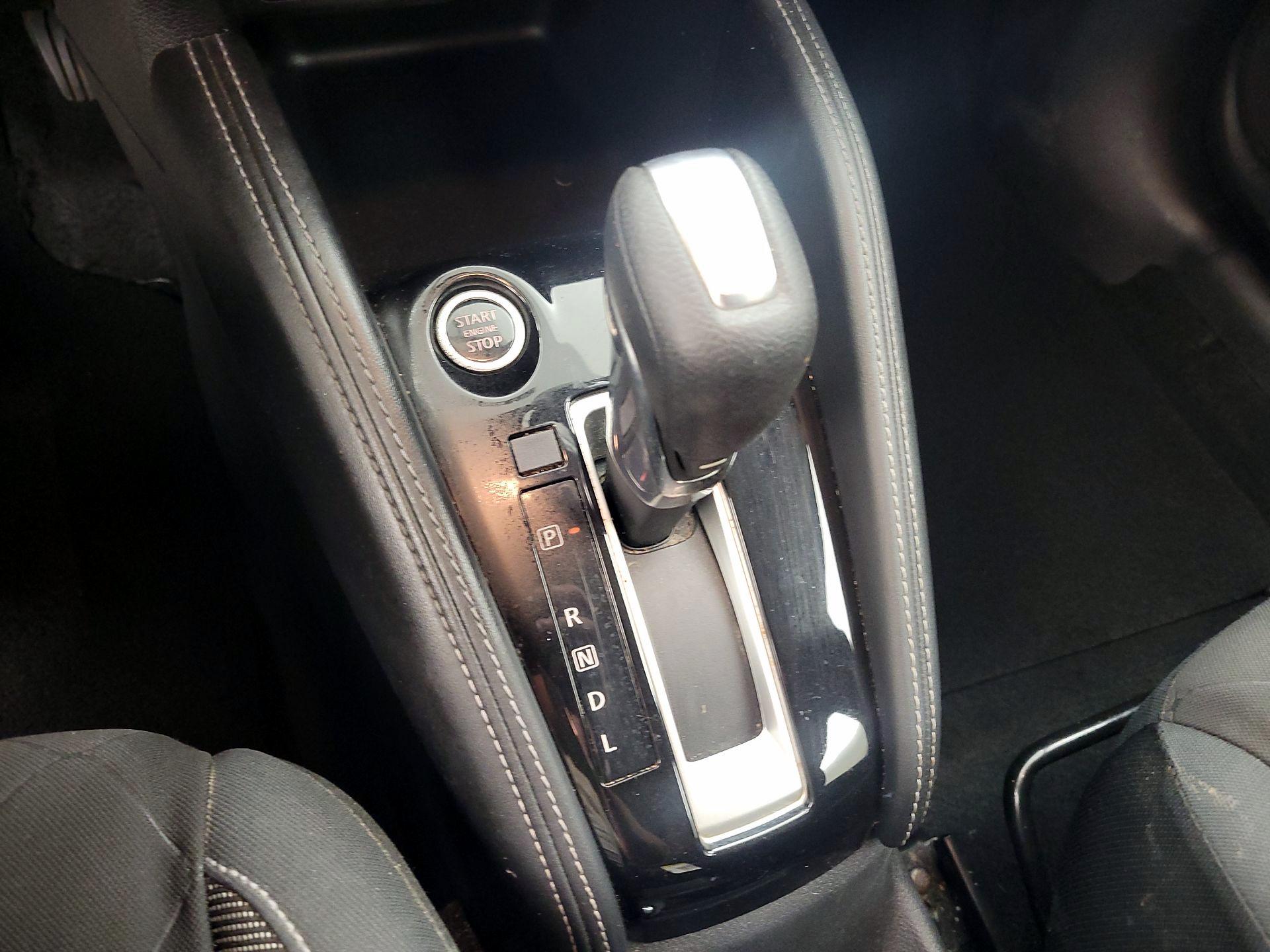 Thumbnail: 2019 Nissan Kicks - 15