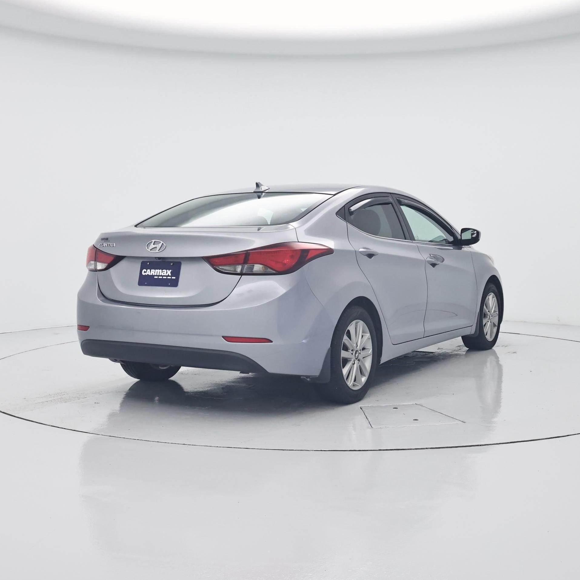 Thumbnail: 2015 Hyundai Elantra - 8