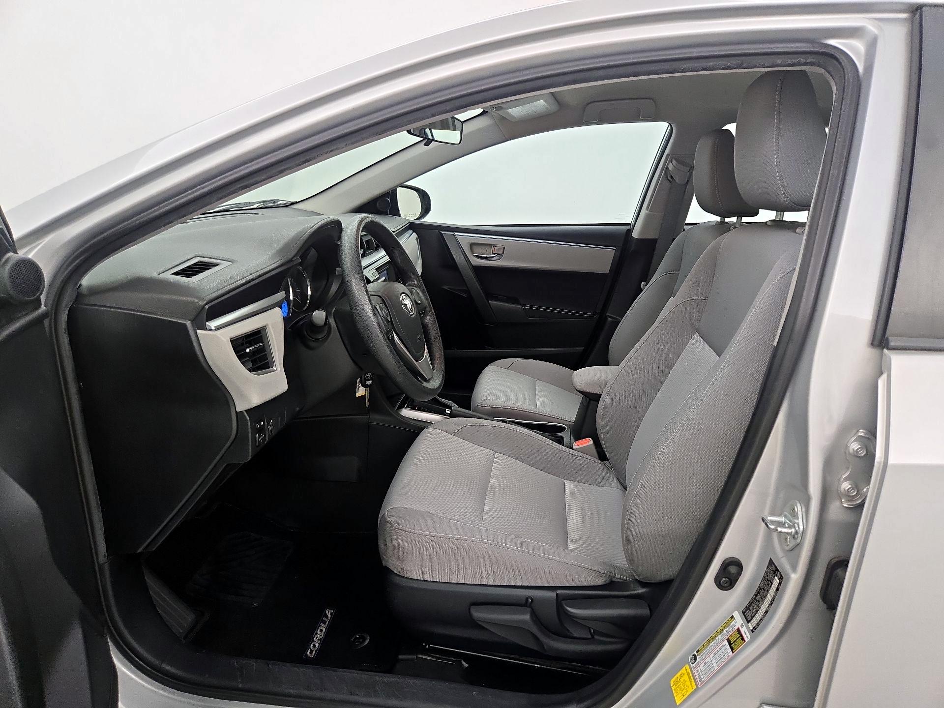 Thumbnail: 2015 Toyota Corolla - 11