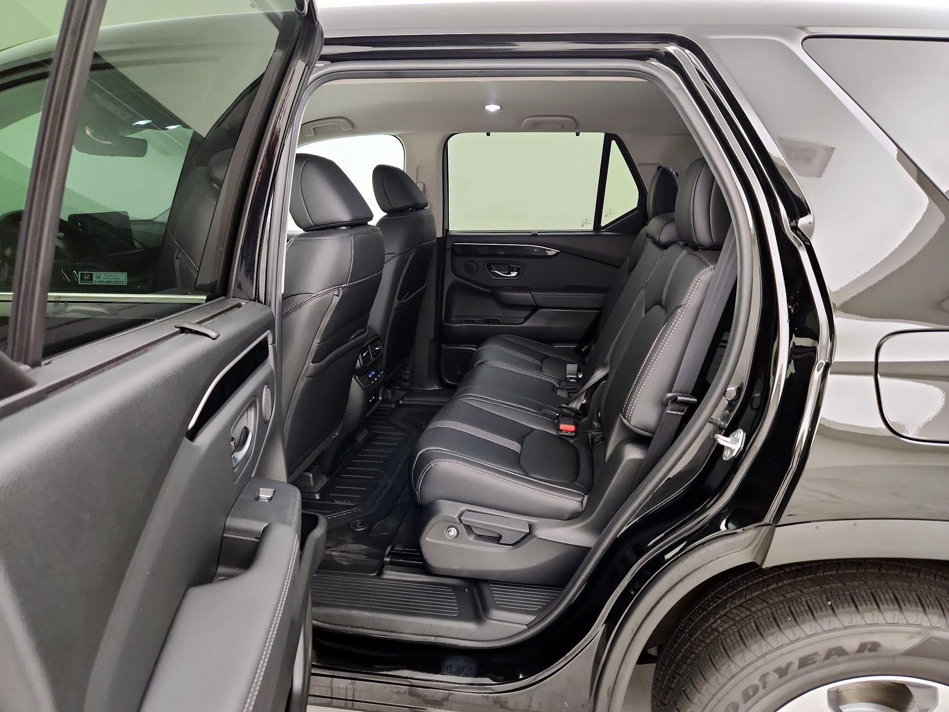 Thumbnail: 2025 Honda Pilot - 19