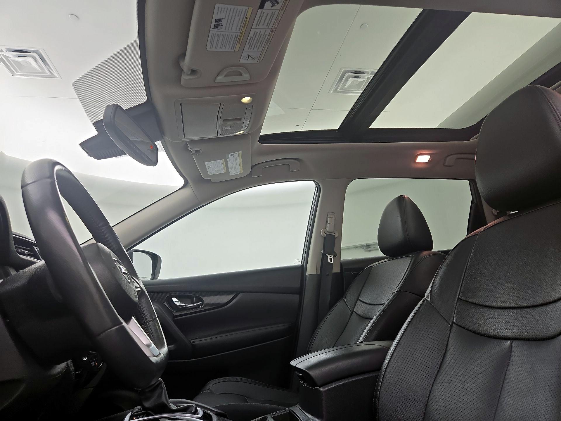 Thumbnail: 2017 Nissan Rogue - 20