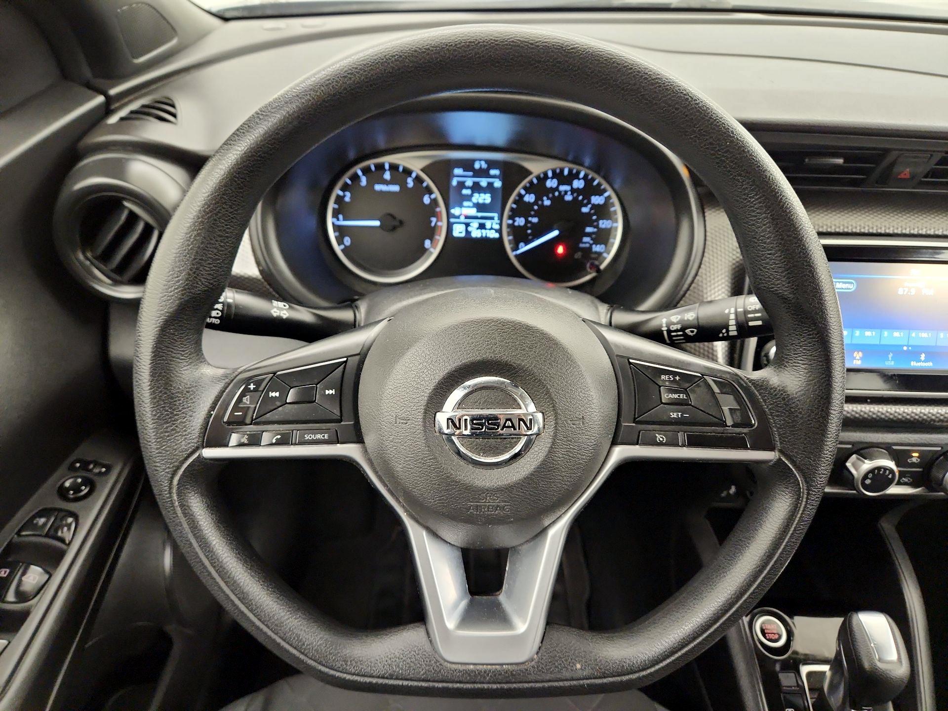 Thumbnail: 2020 Nissan Kicks - 10