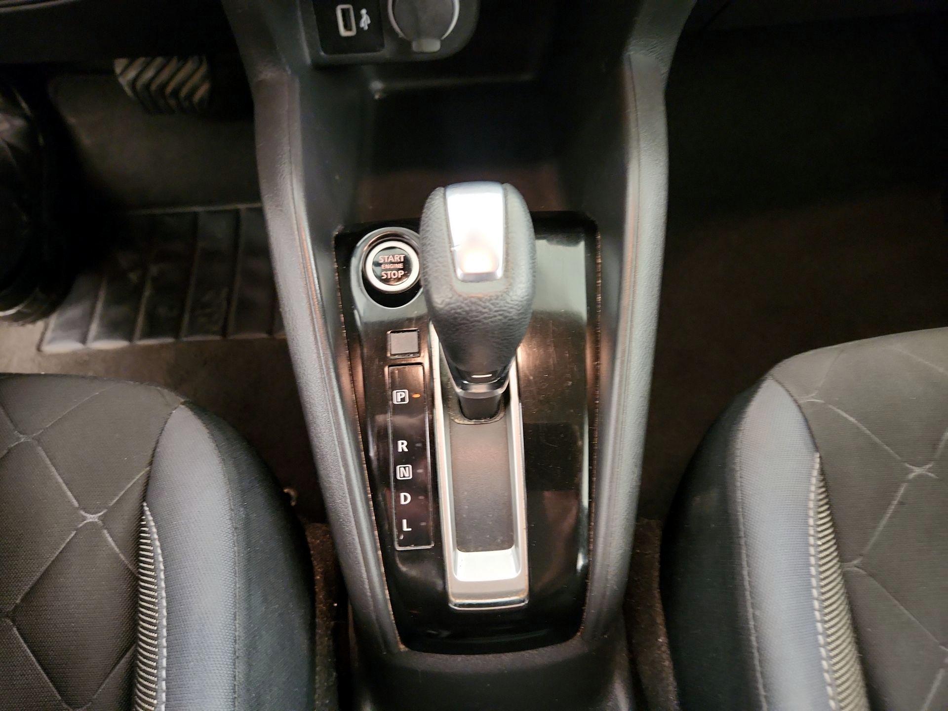 Thumbnail: 2020 Nissan Kicks - 17