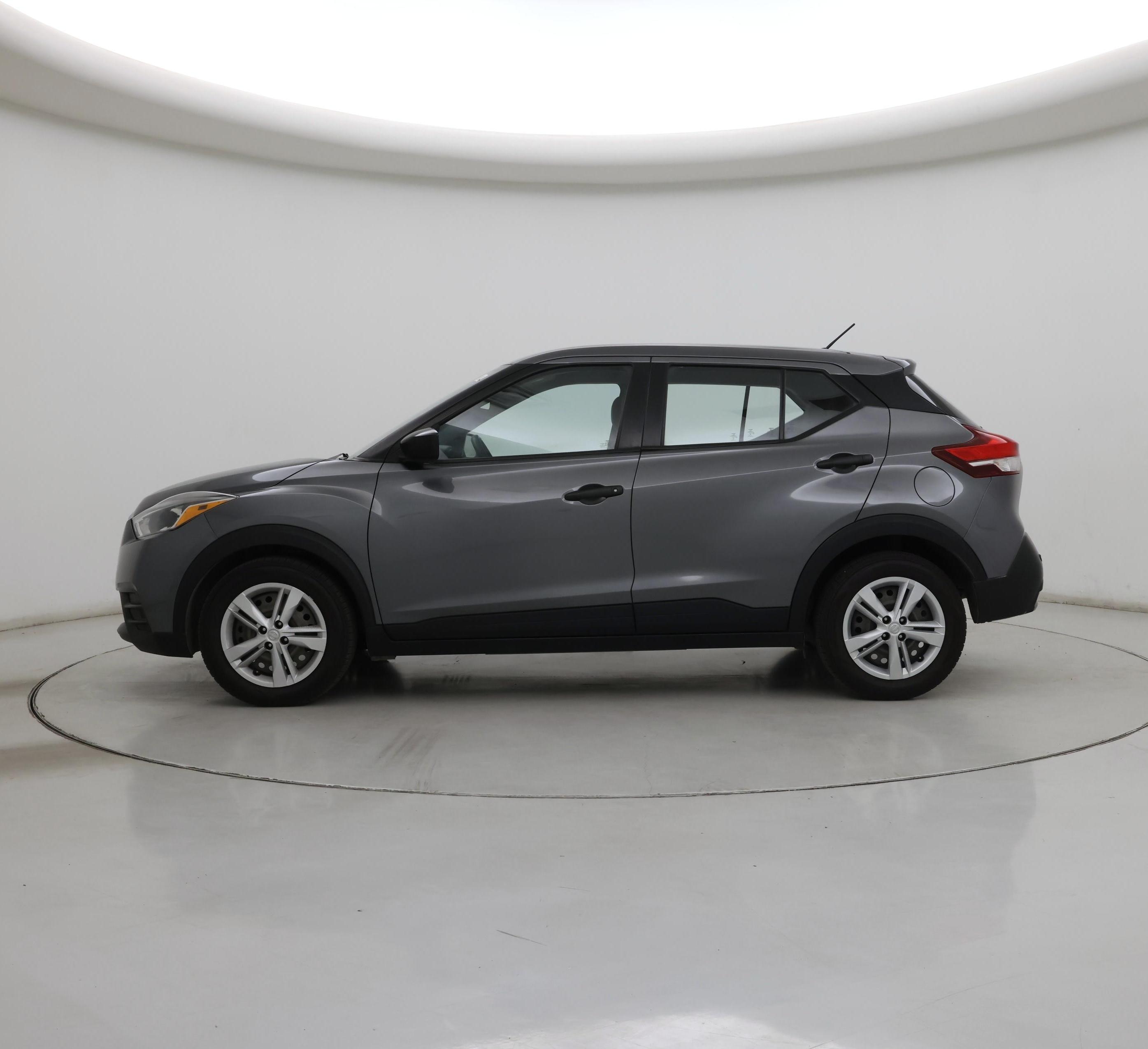 Thumbnail: 2020 Nissan Kicks - 3