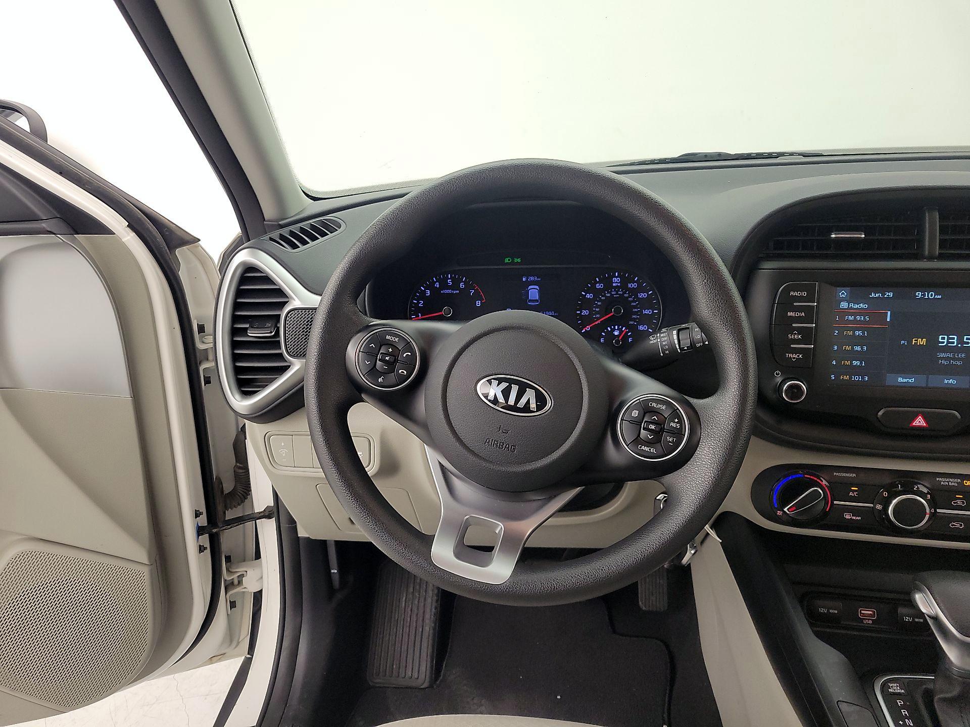 Thumbnail: 2020 Kia Soul - 10