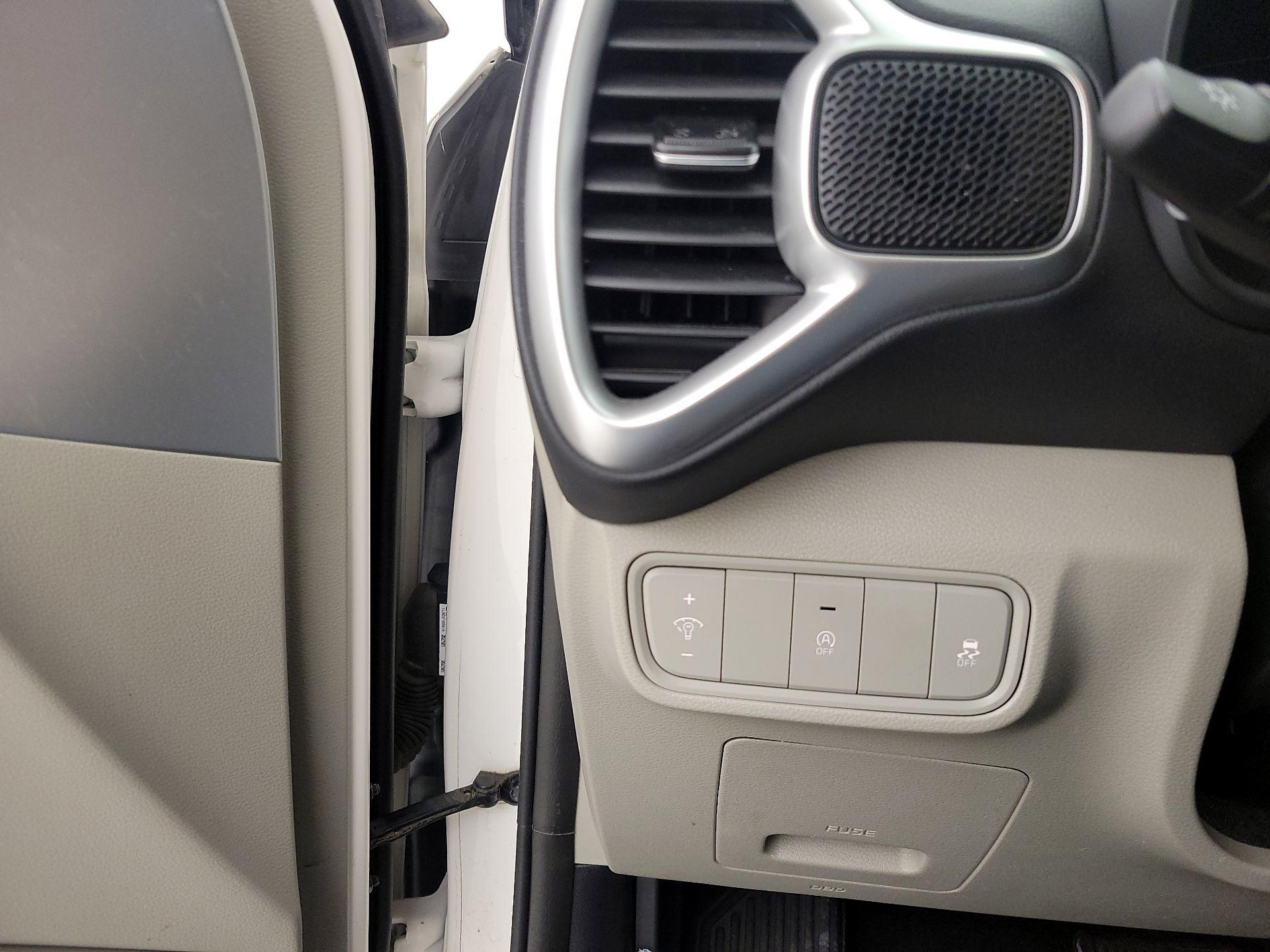 Thumbnail: 2020 Kia Soul - 13