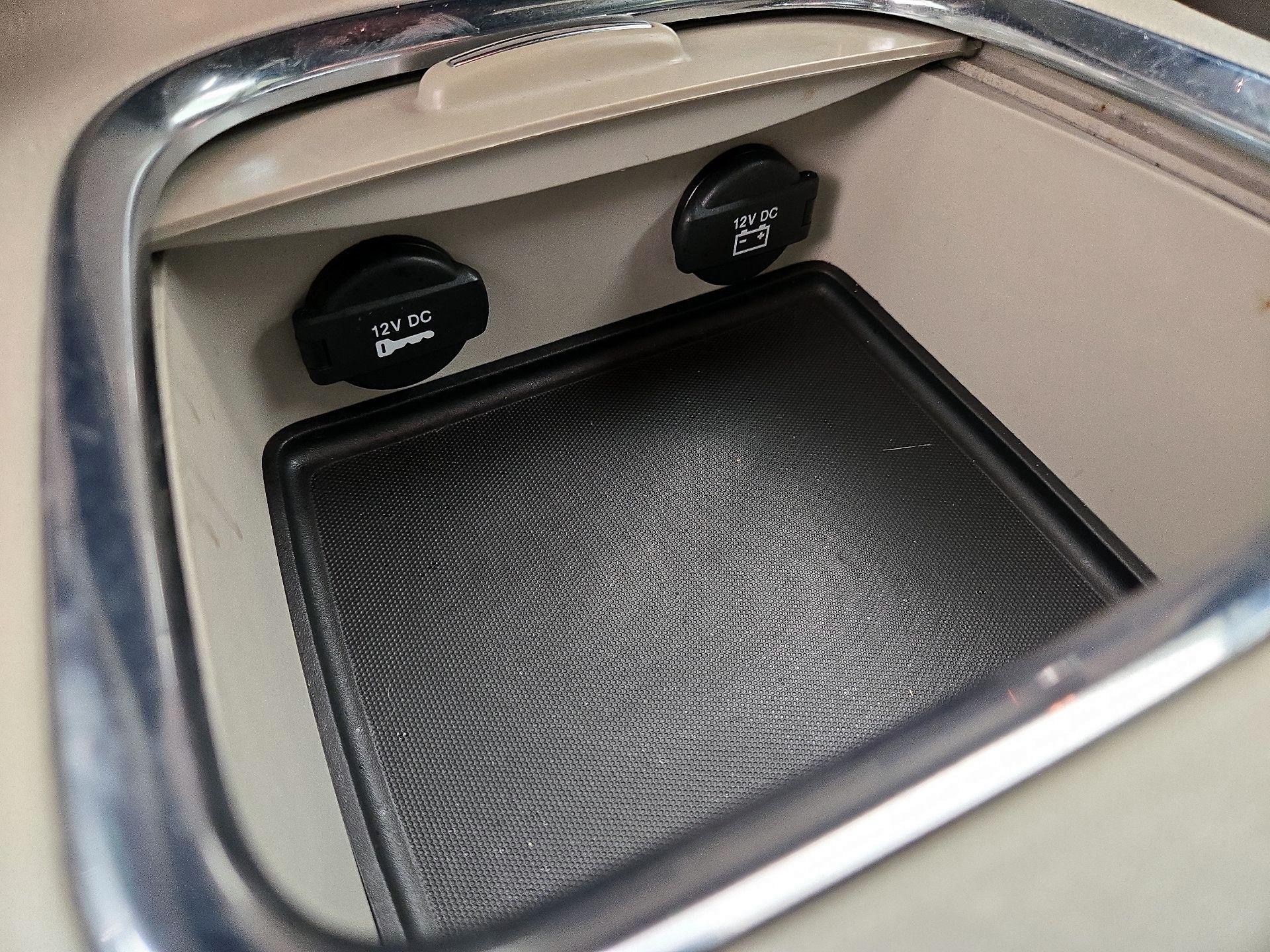 Thumbnail: 2019 Dodge Grand Caravan - 18