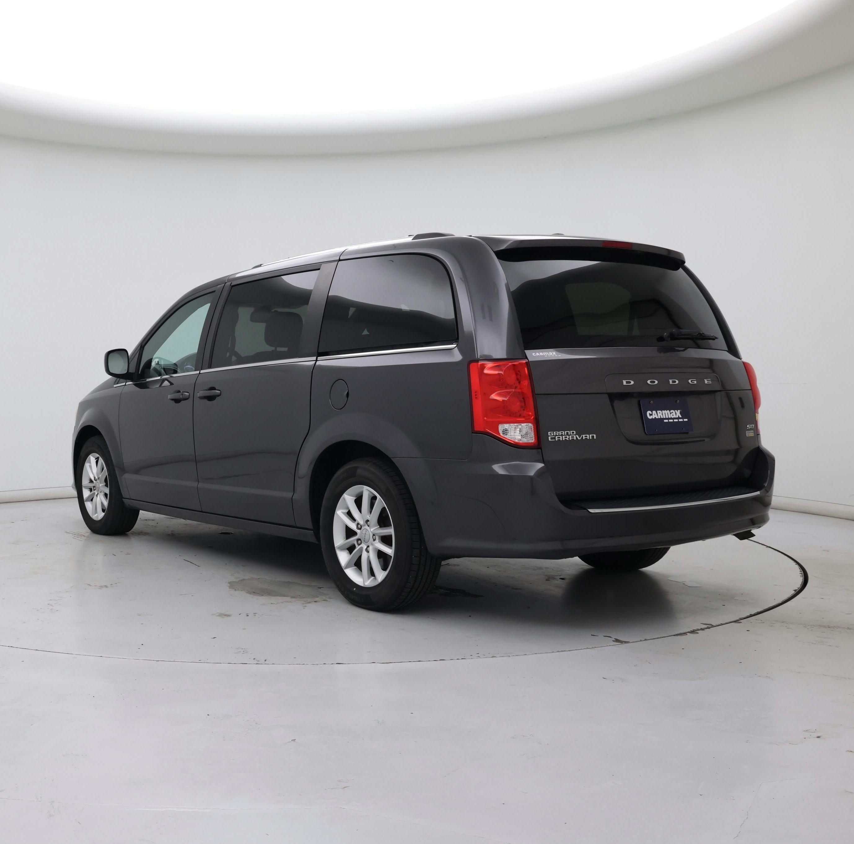 Thumbnail: 2019 Dodge Grand Caravan - 2