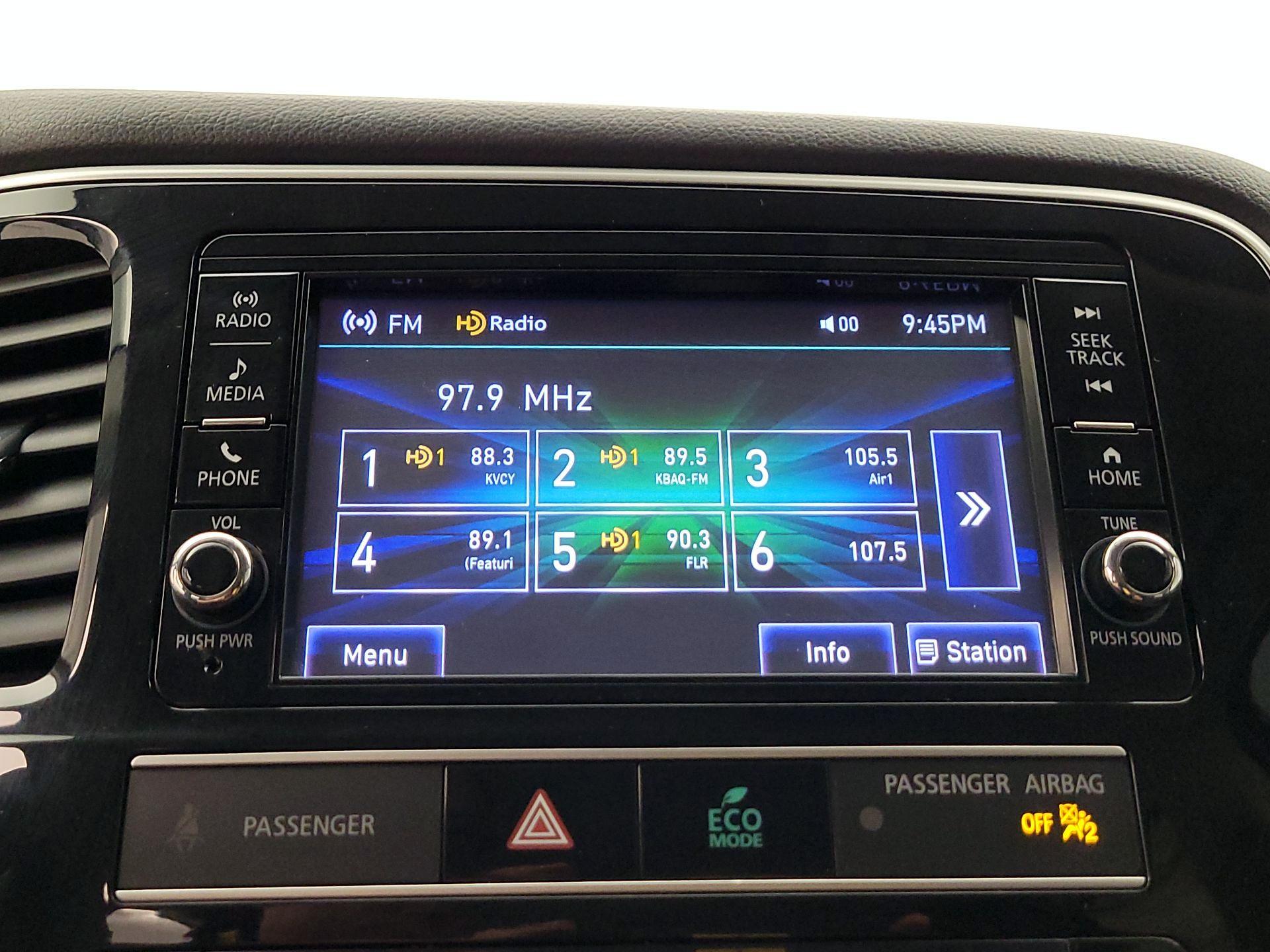 Thumbnail: 2019 Mitsubishi Outlander - 15