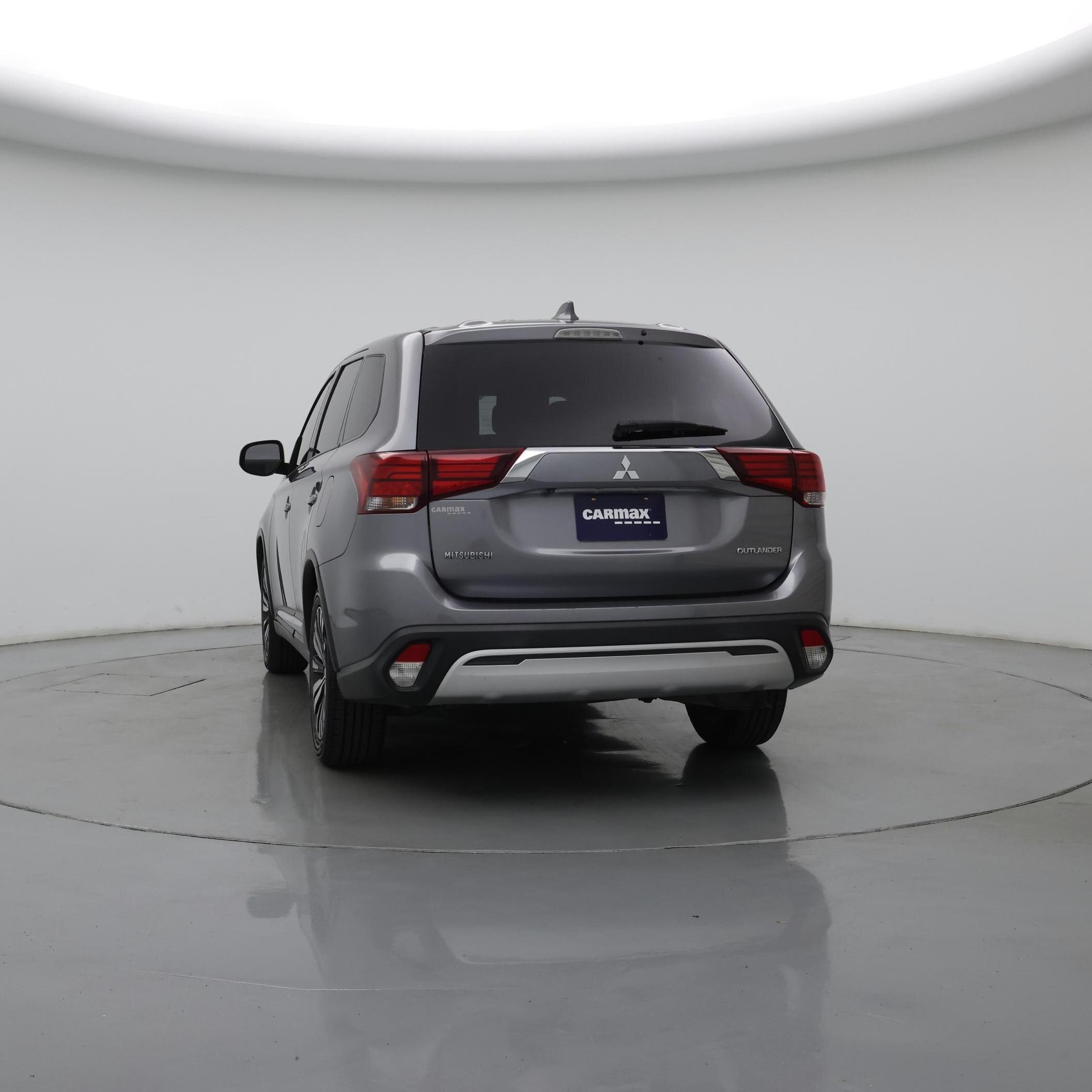 Thumbnail: 2019 Mitsubishi Outlander - 6