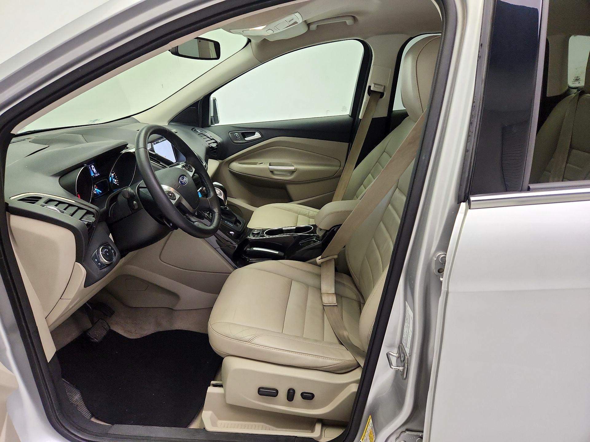 Thumbnail: 2016 Ford Escape - 11