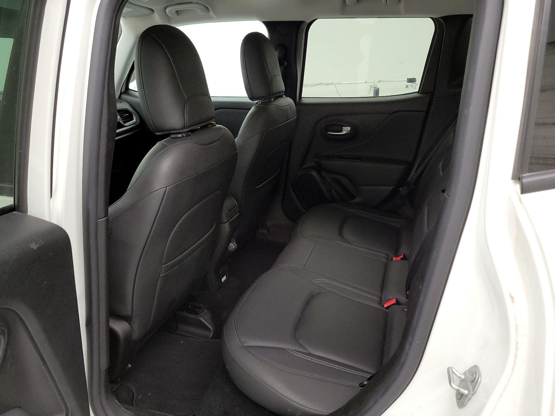 Thumbnail: 2020 Jeep Renegade - 19