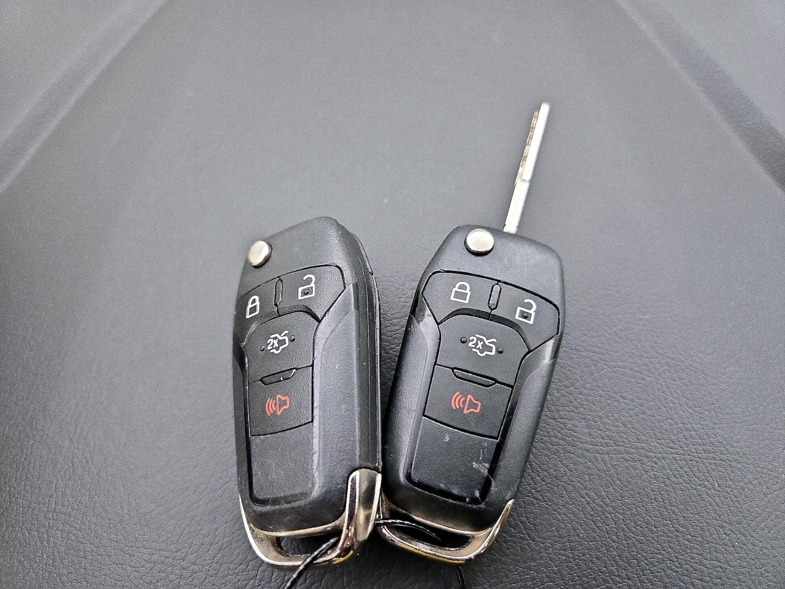 2014 Ford Fusion SE Hybrid - Photo 20