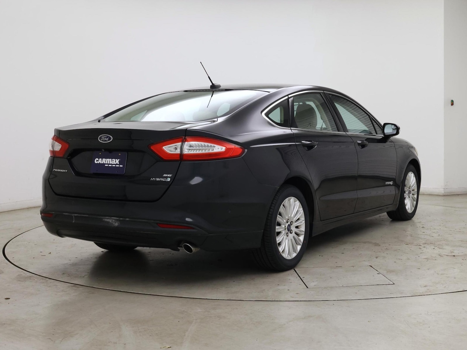 2014 Ford Fusion SE Hybrid - Photo 9