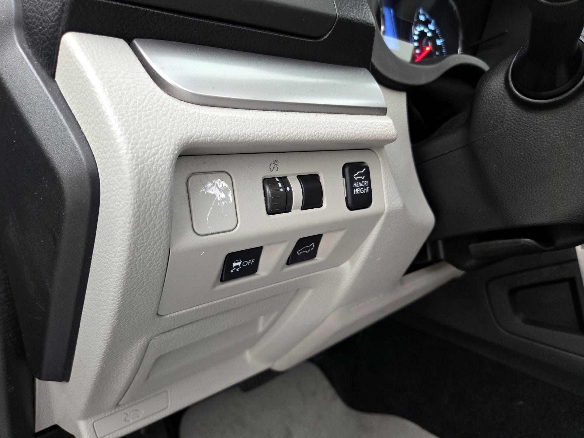 Thumbnail: 2015 Subaru Forester - 13