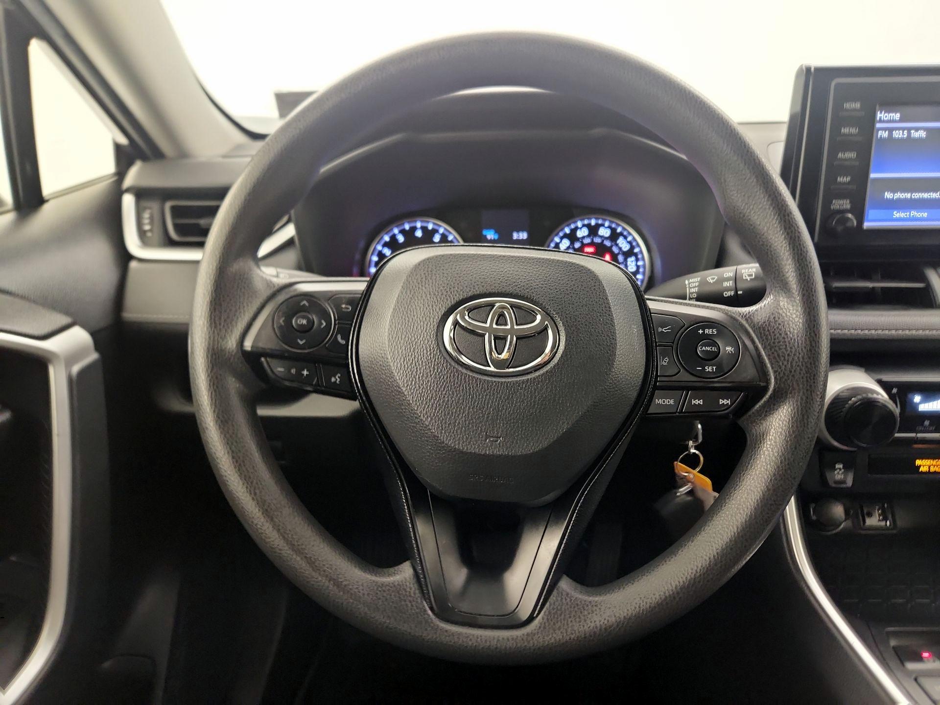 Thumbnail: 2019 Toyota RAV4 - 10