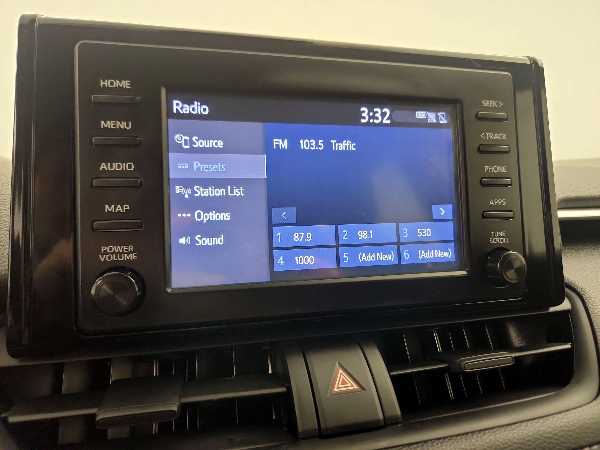 Thumbnail: 2019 Toyota RAV4 - 15