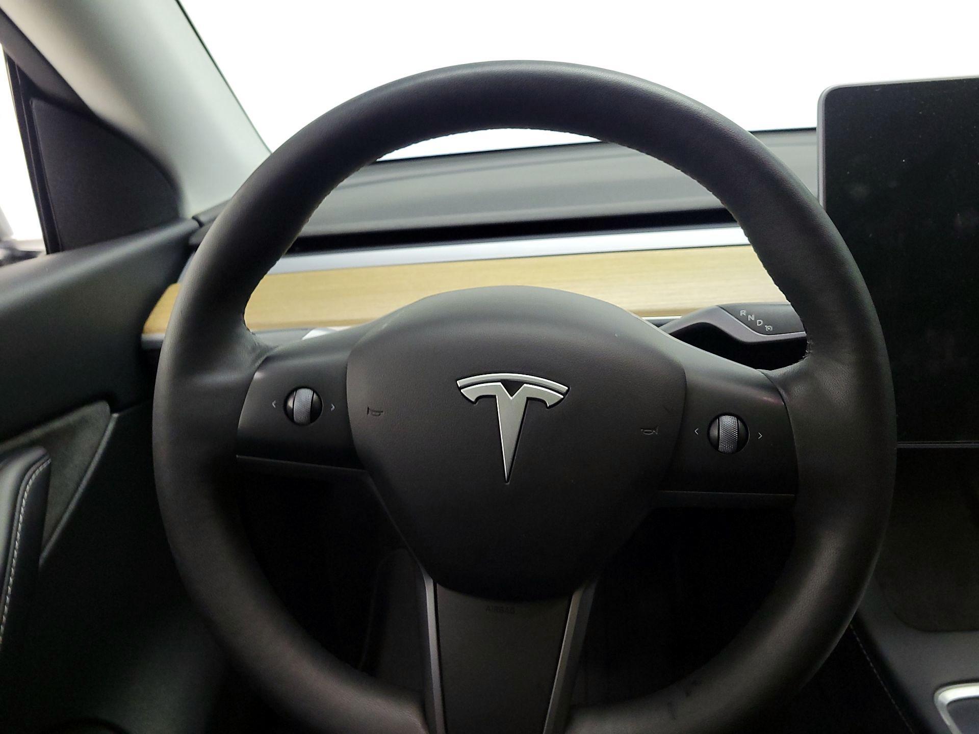 Thumbnail: 2022 Tesla Model Y - 10