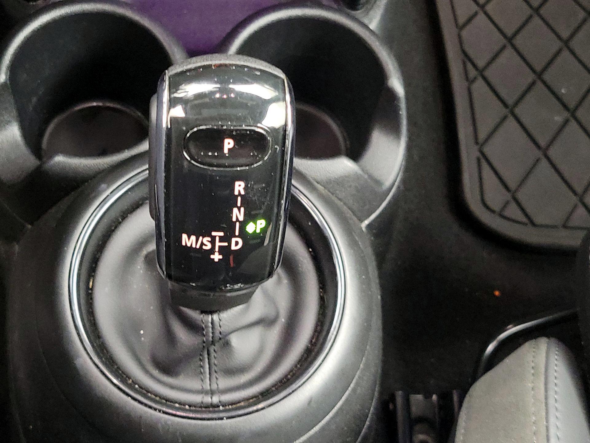 Thumbnail: 2022 MINI Cooper Hardtop - 17