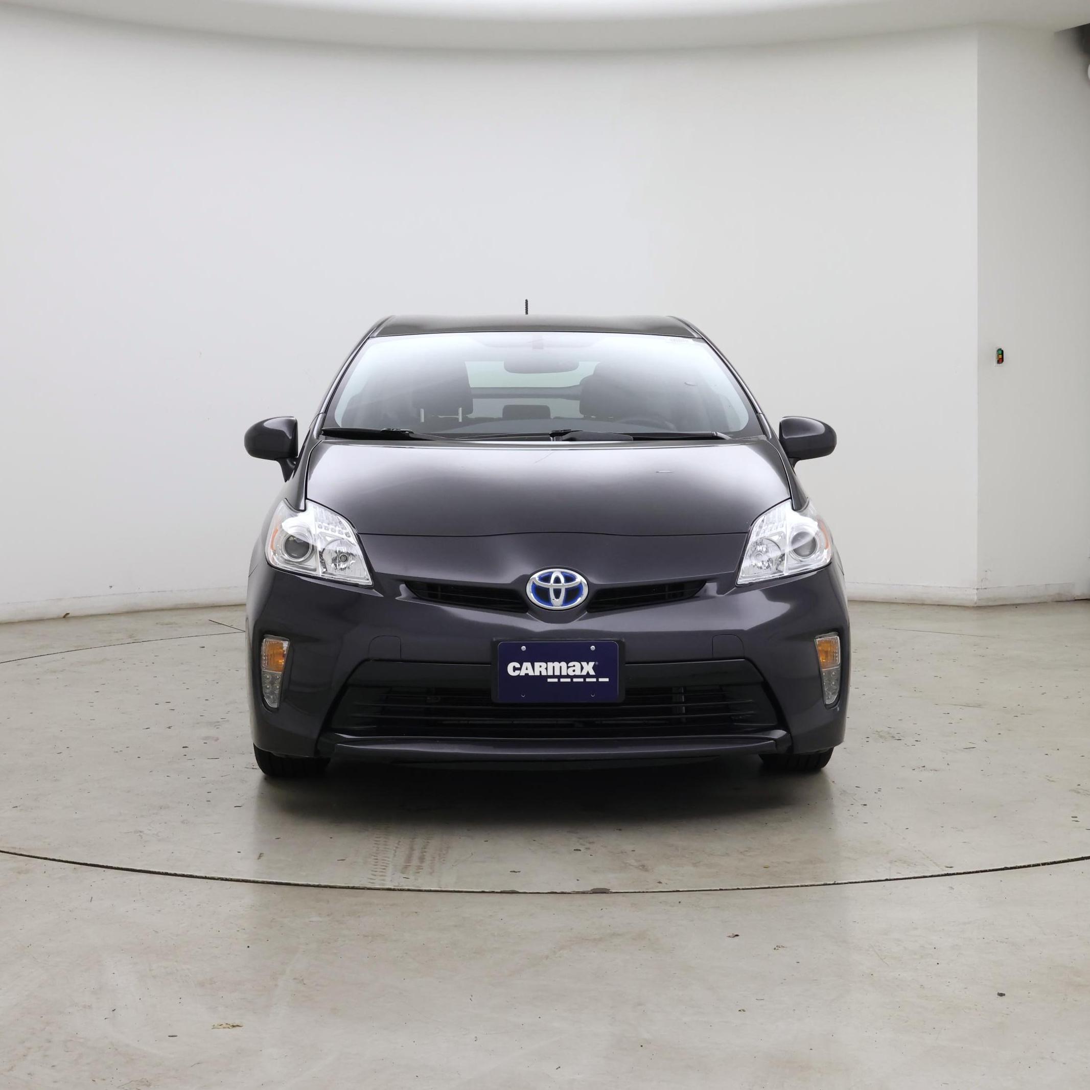 Thumbnail: 2015 Toyota Prius - 5
