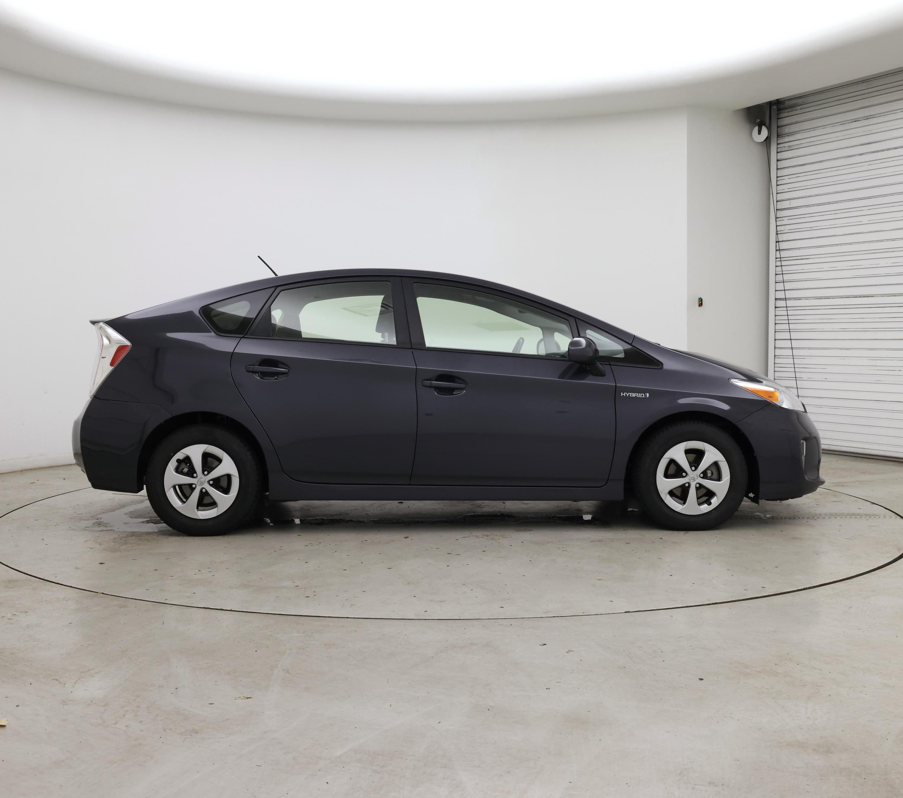 Thumbnail: 2015 Toyota Prius - 7
