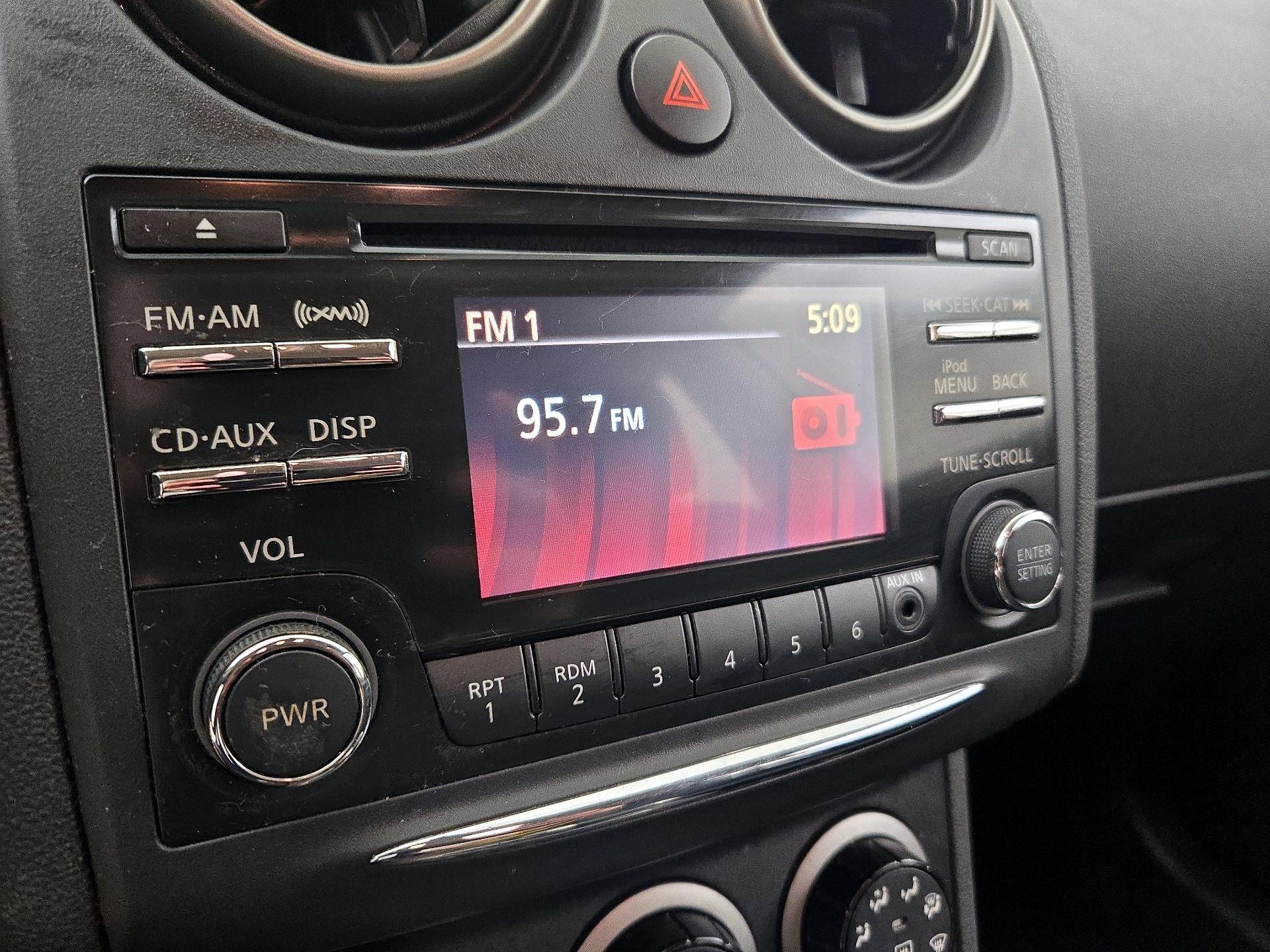 Thumbnail: 2014 Nissan Rogue - 14